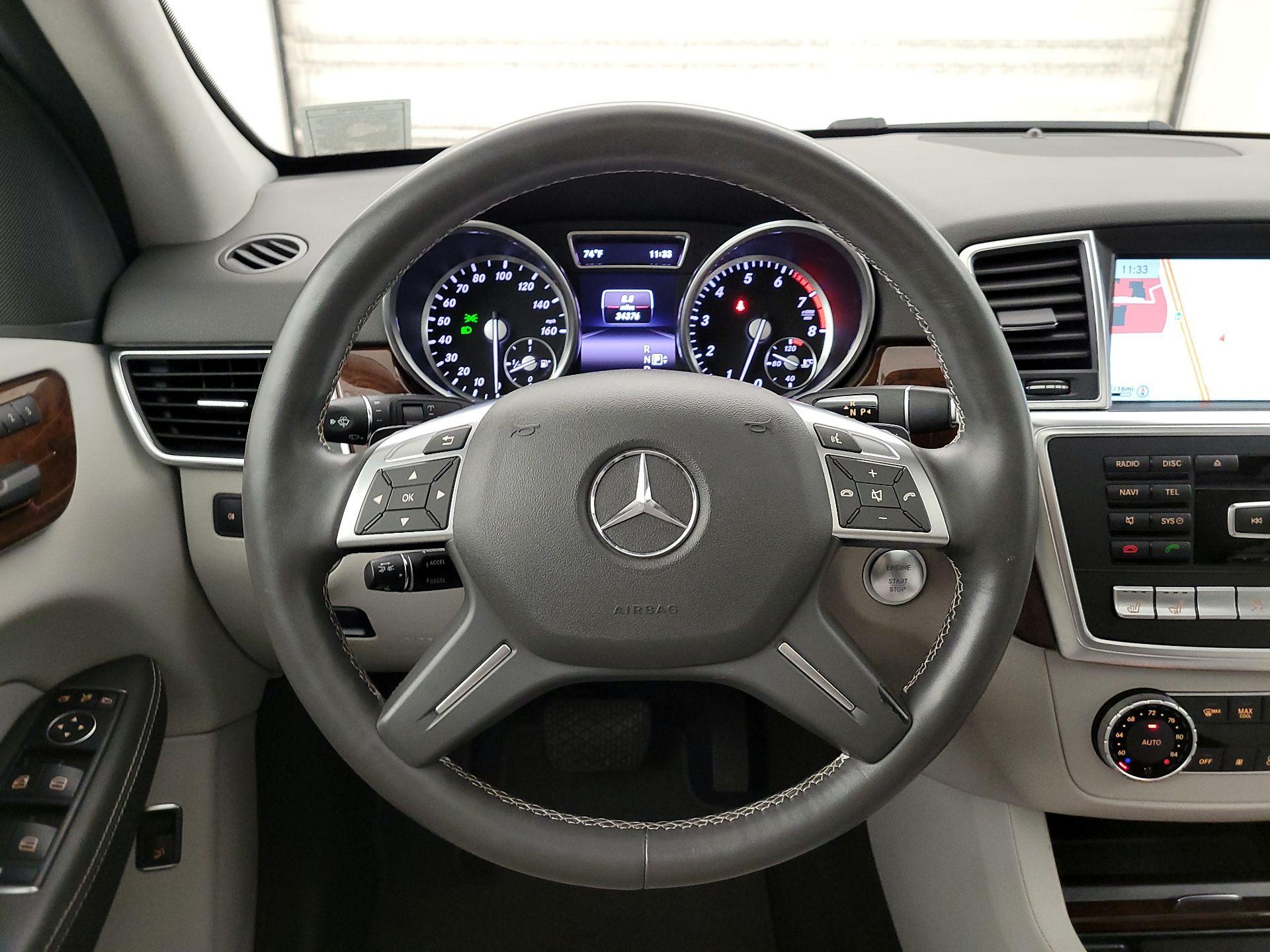 Thumbnail: 2015 Mercedes-Benz M-Class - 10