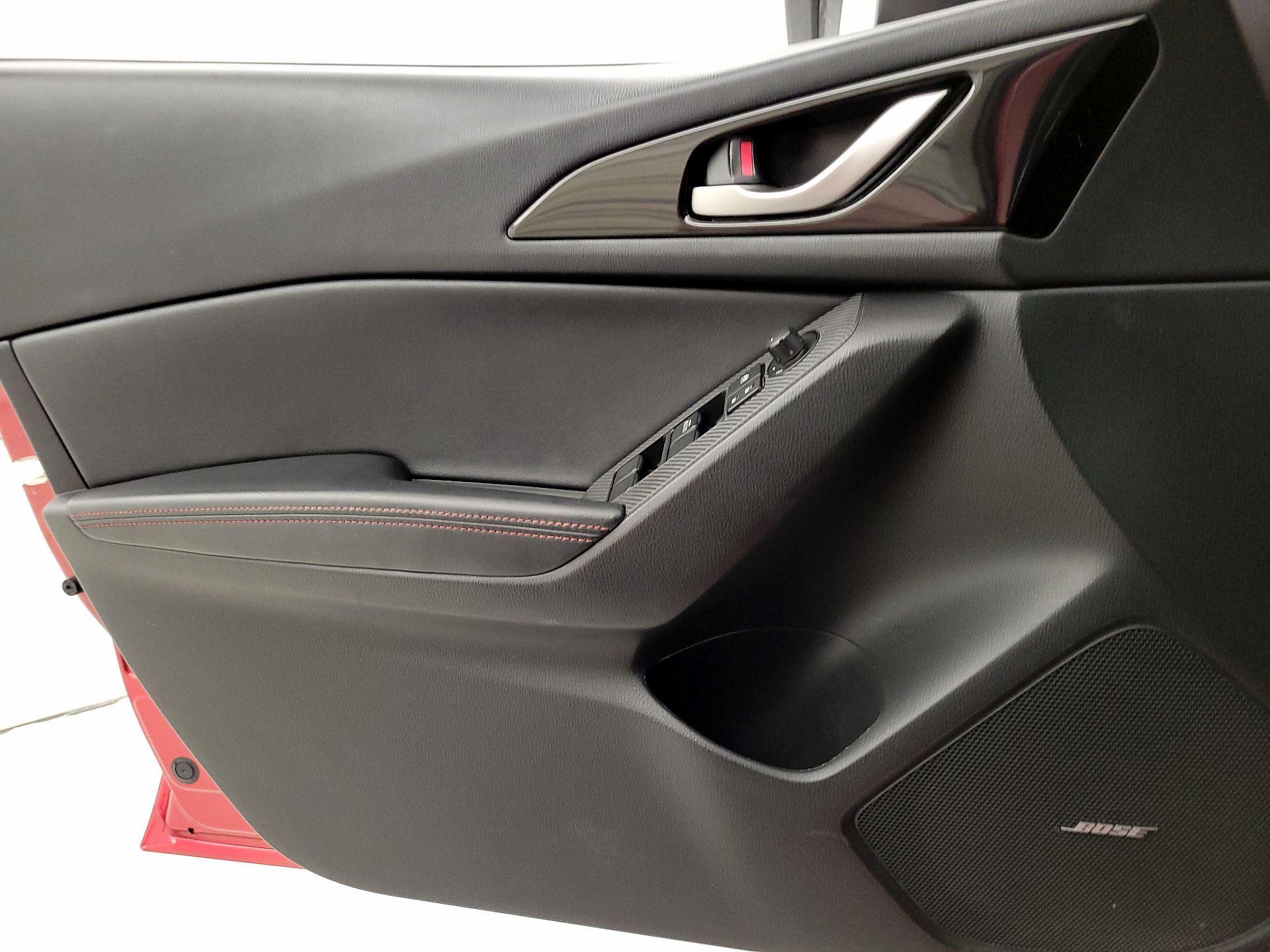 Thumbnail: 2016 Mazda Mazda3 - 12