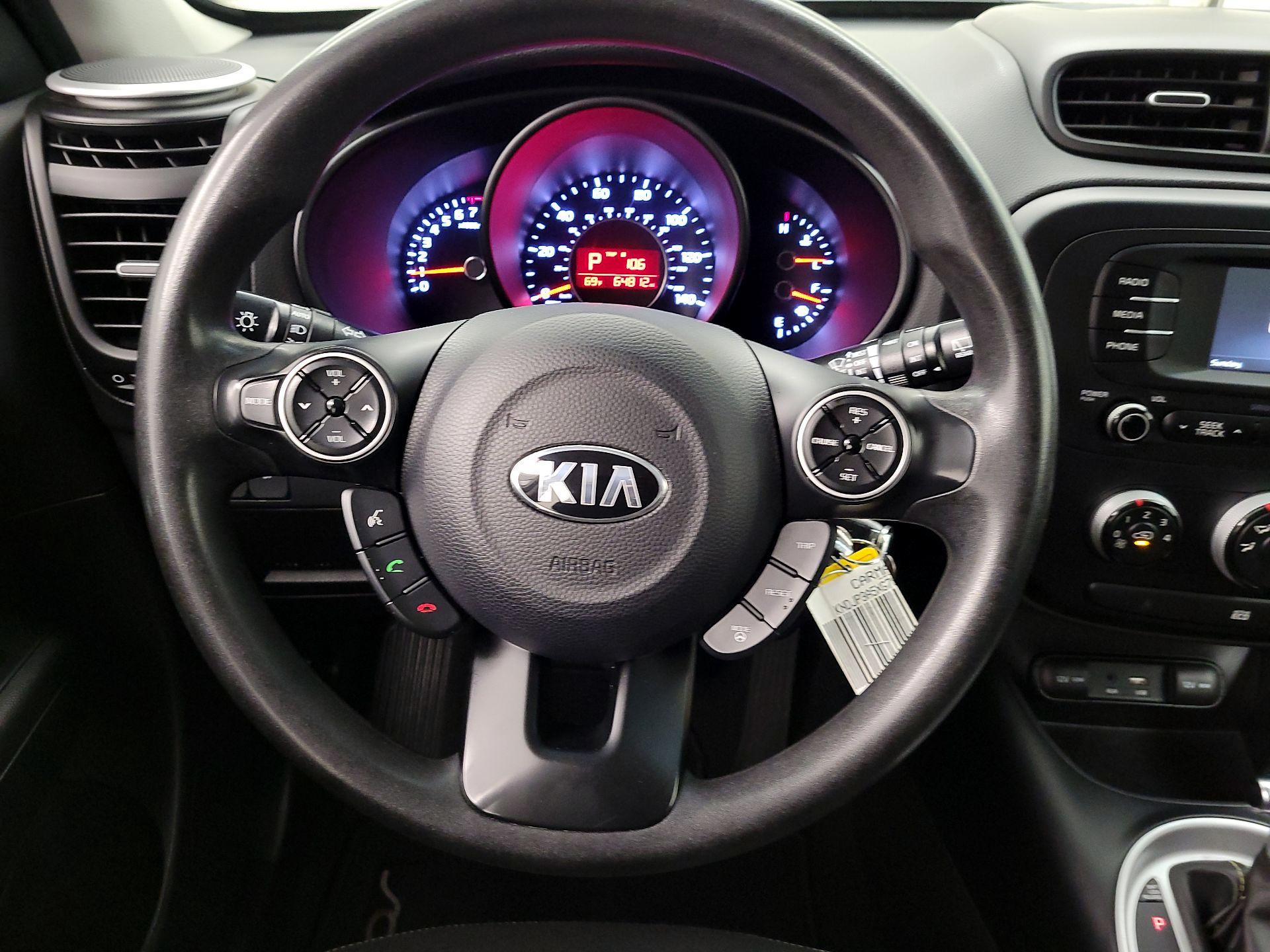 Thumbnail: 2016 Kia Soul - 10