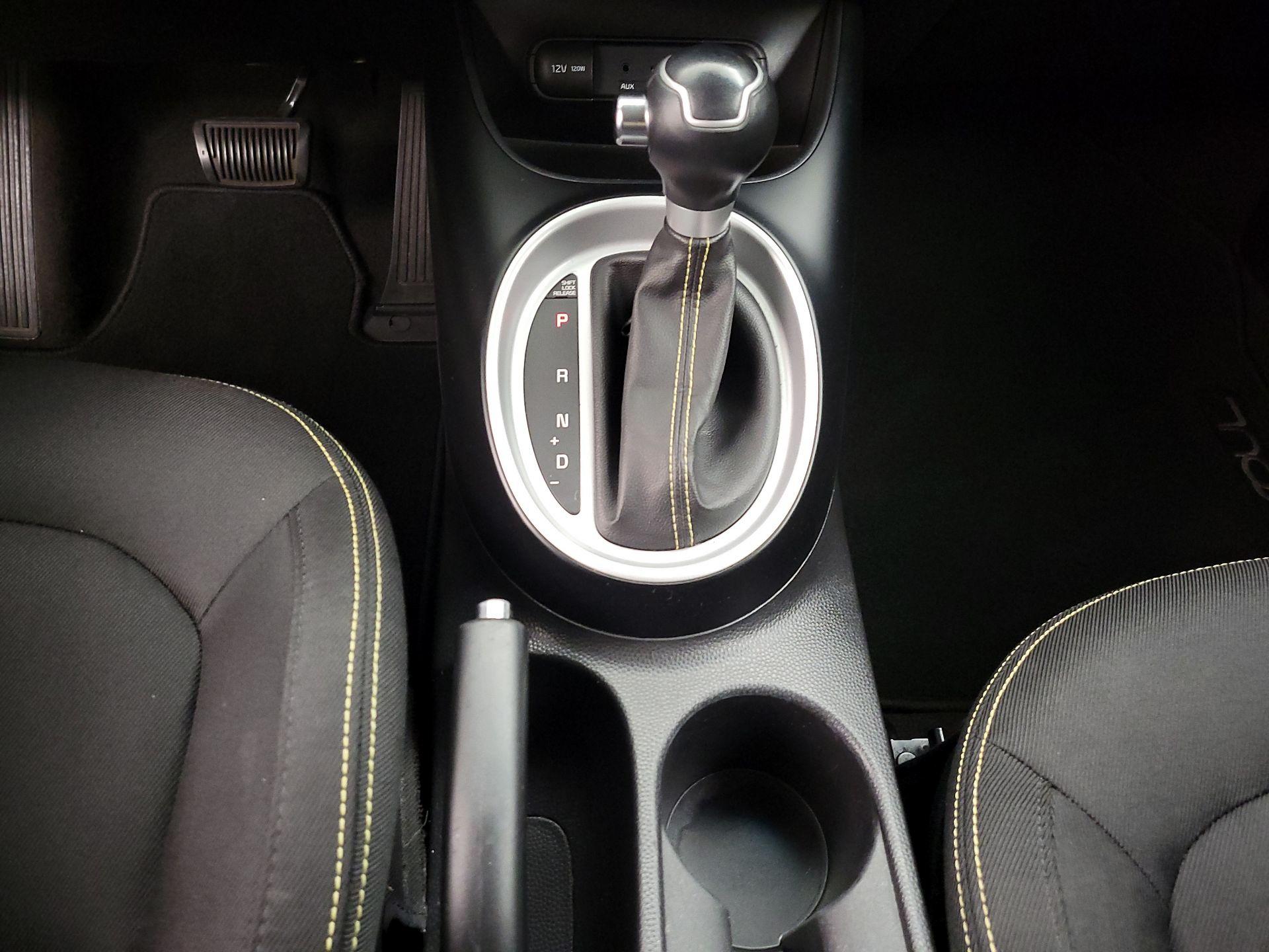 Thumbnail: 2016 Kia Soul - 16