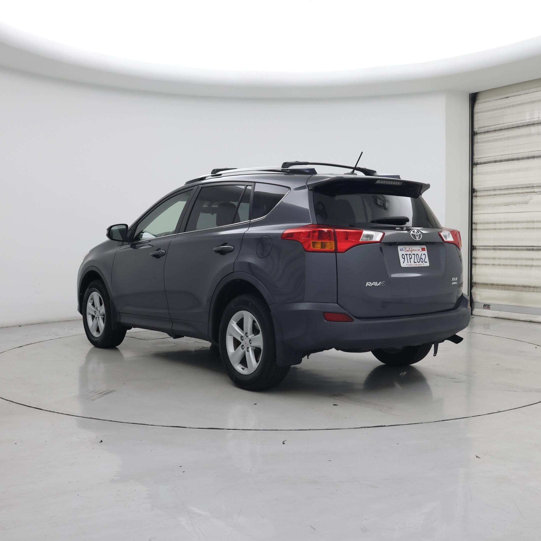 Thumbnail: 2014 Toyota RAV4 - 2