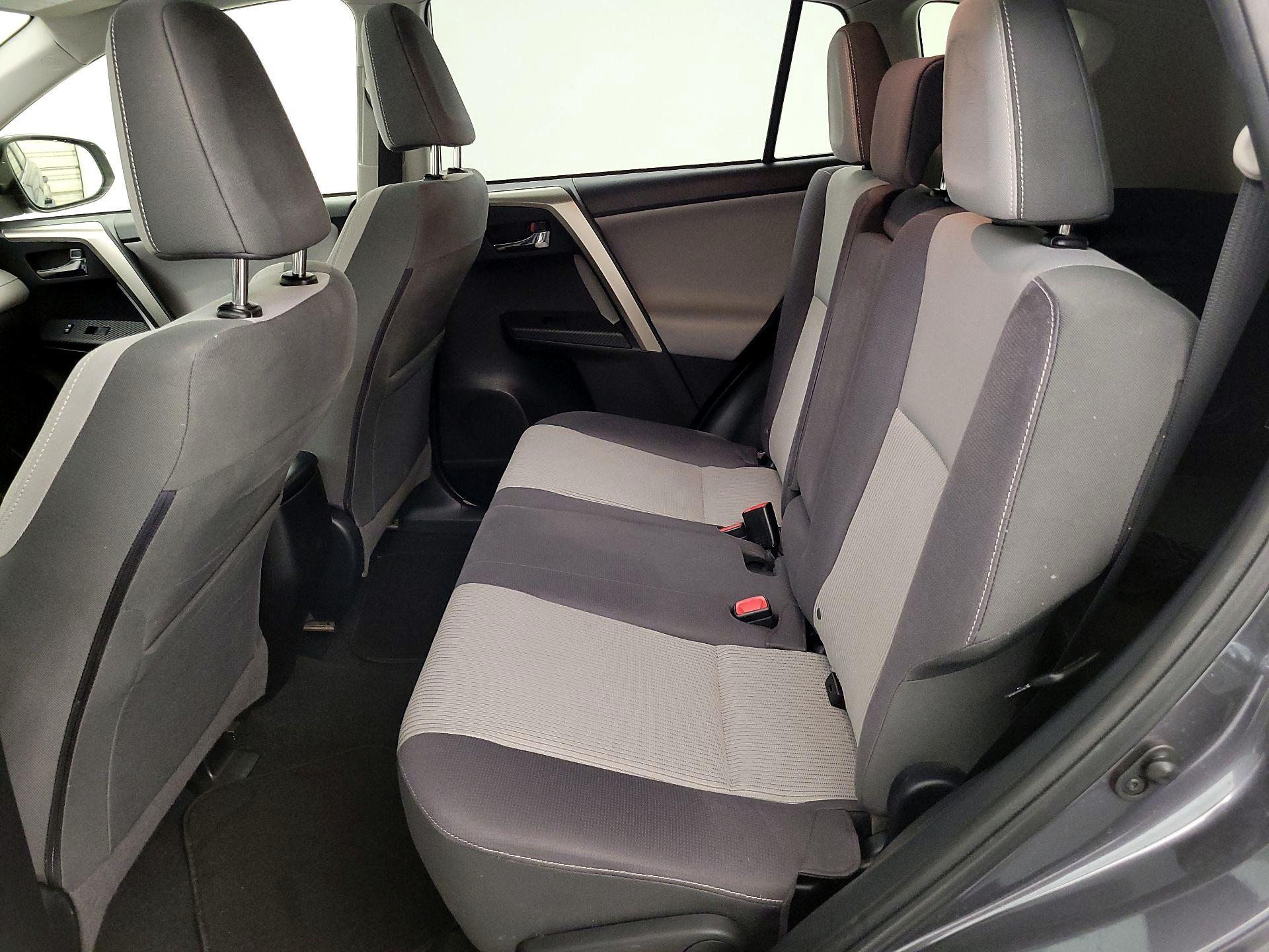 Thumbnail: 2014 Toyota RAV4 - 20