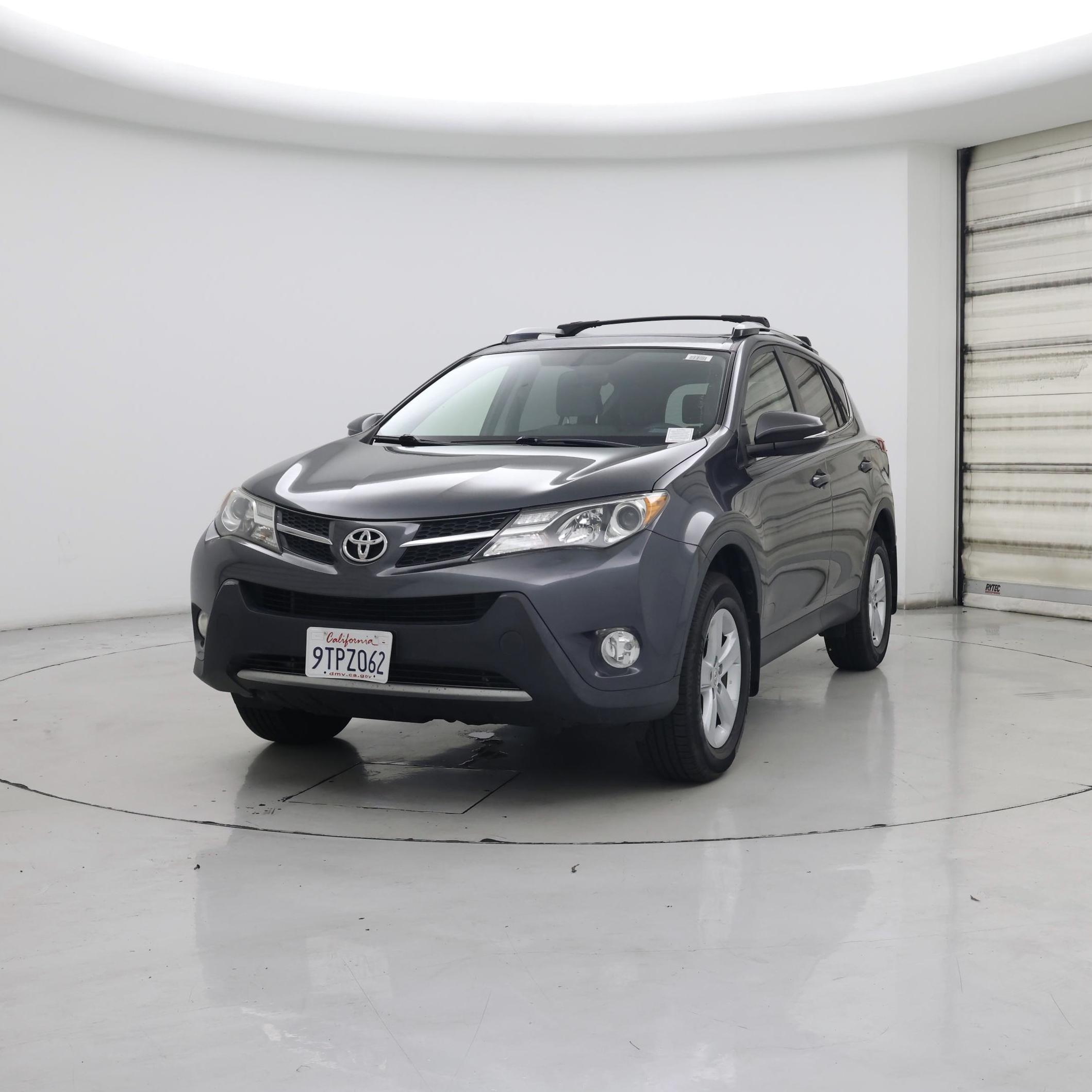 Thumbnail: 2014 Toyota RAV4 - 4