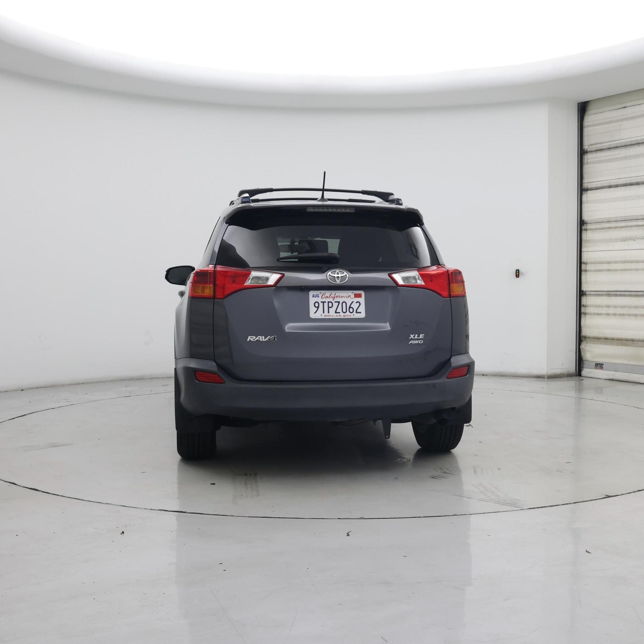 Thumbnail: 2014 Toyota RAV4 - 6