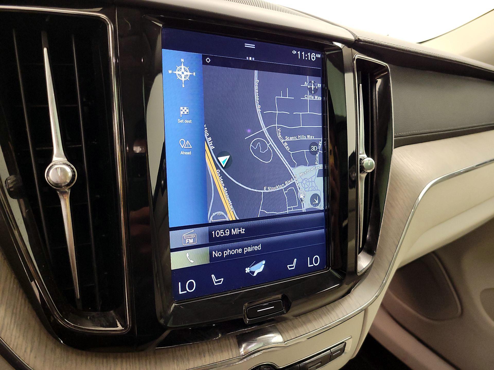 Thumbnail: 2018 Volvo XC60 - 14