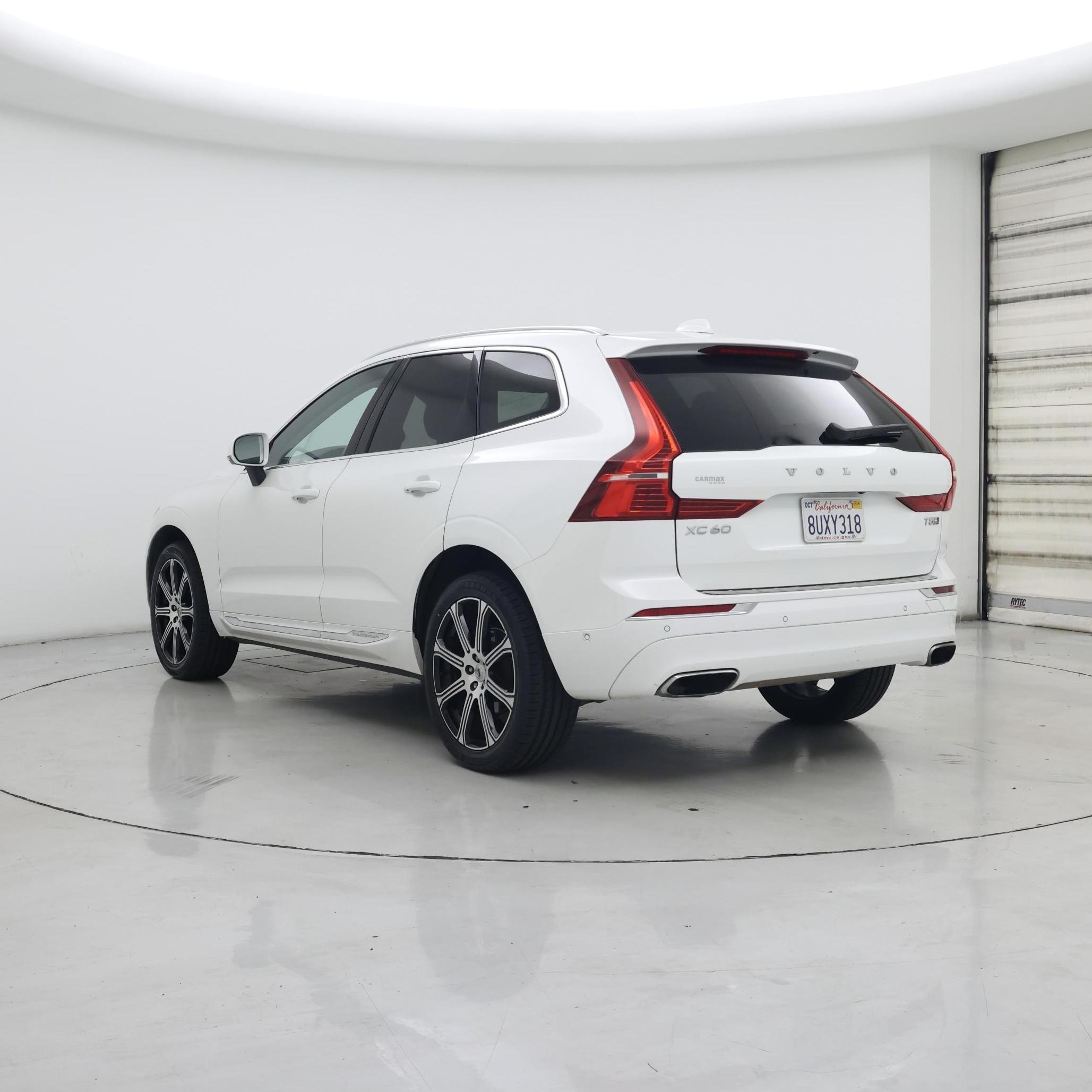 Thumbnail: 2018 Volvo XC60 - 2