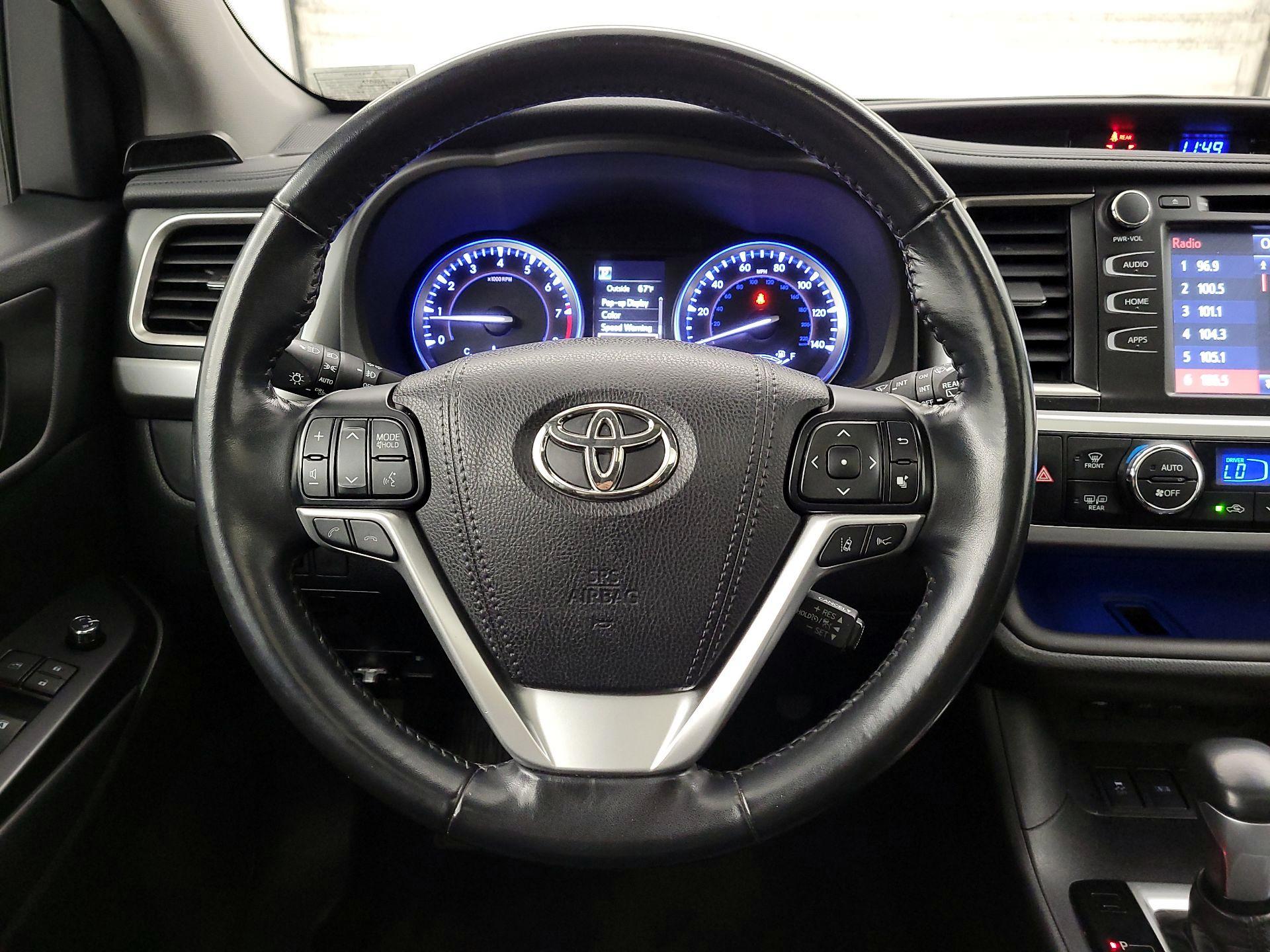 Thumbnail: 2018 Toyota Highlander - 10