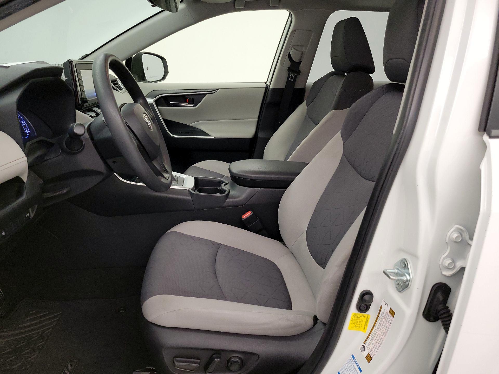Thumbnail: 2019 Toyota RAV4 - 11