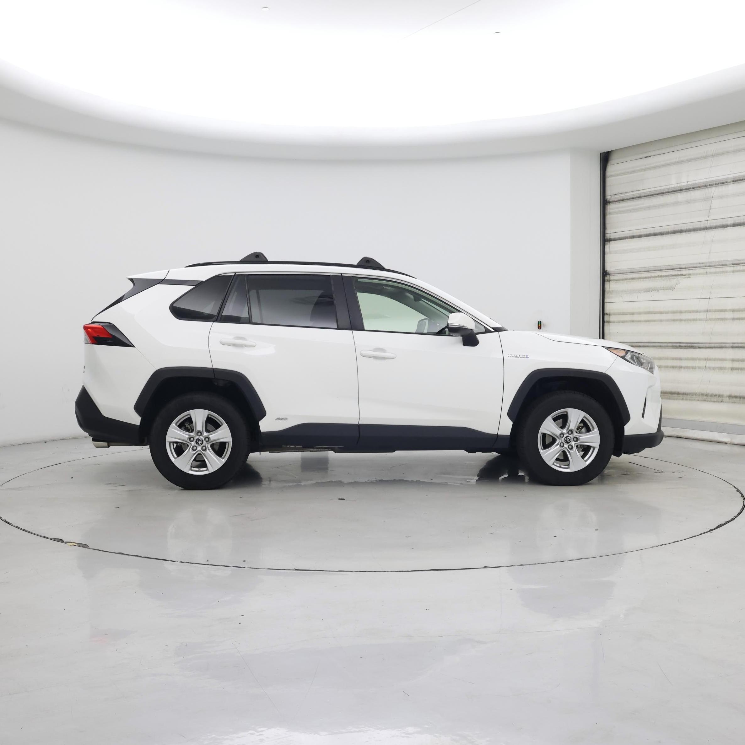 Thumbnail: 2019 Toyota RAV4 - 7