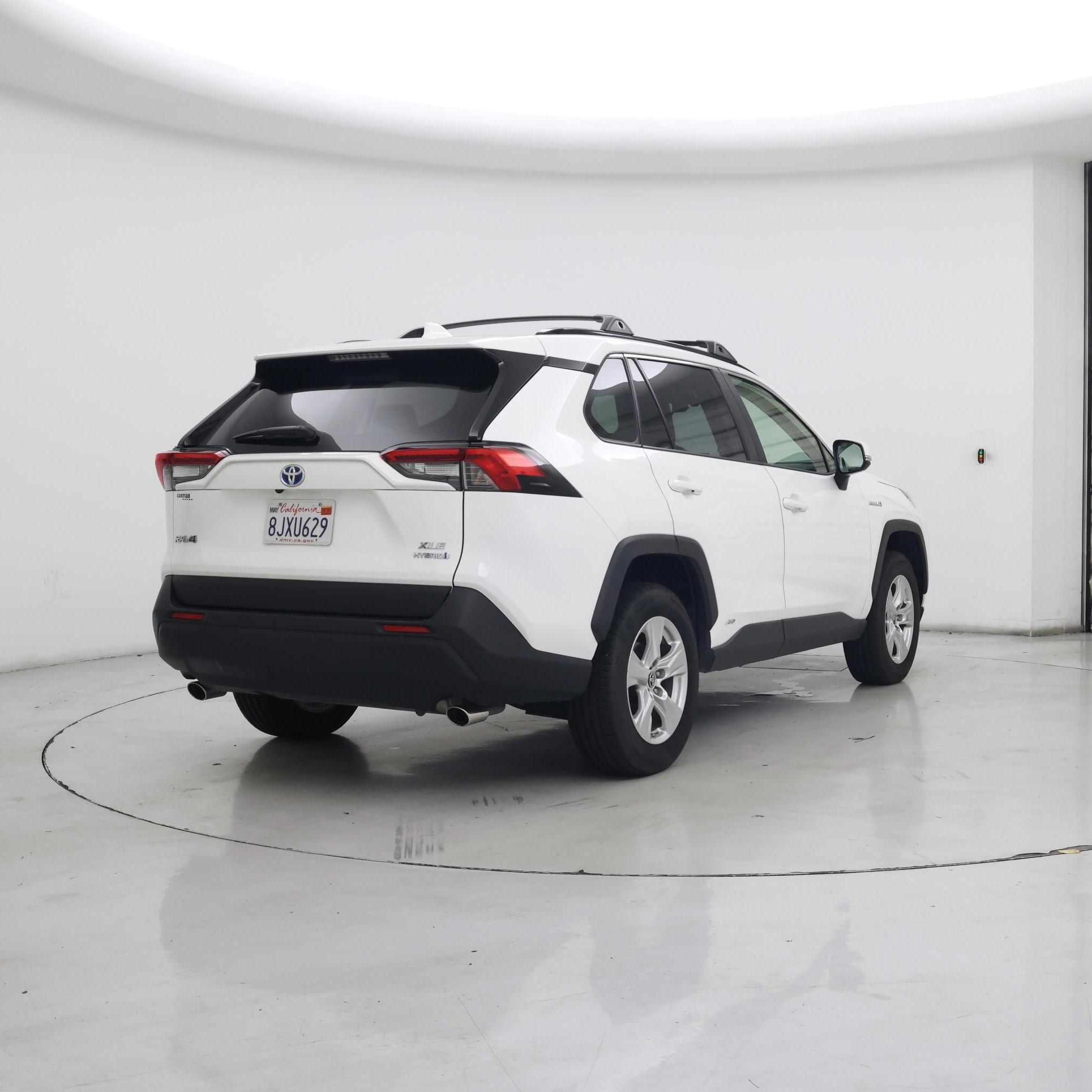 Thumbnail: 2019 Toyota RAV4 - 8