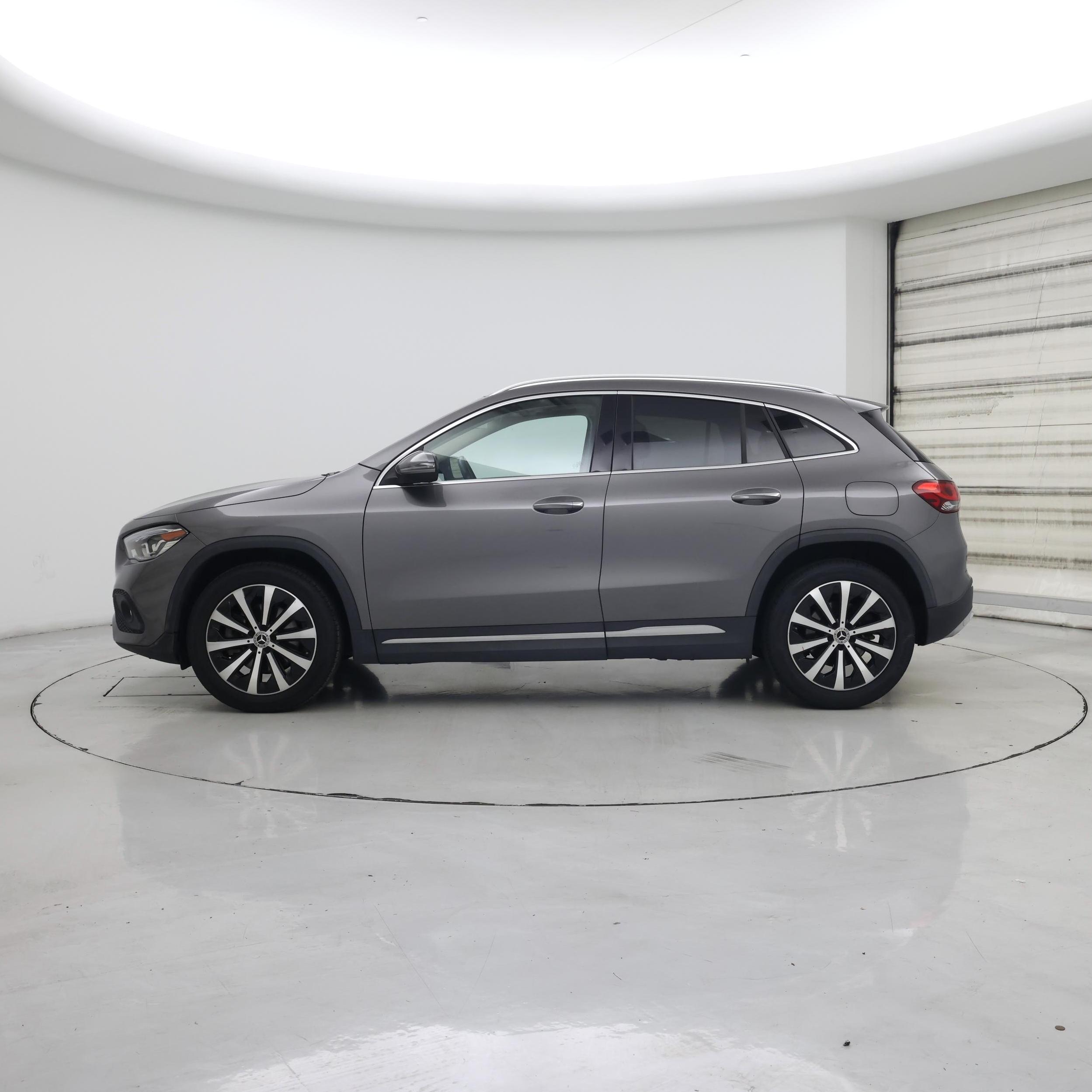 Thumbnail: 2023 Mercedes-Benz GLA - 3