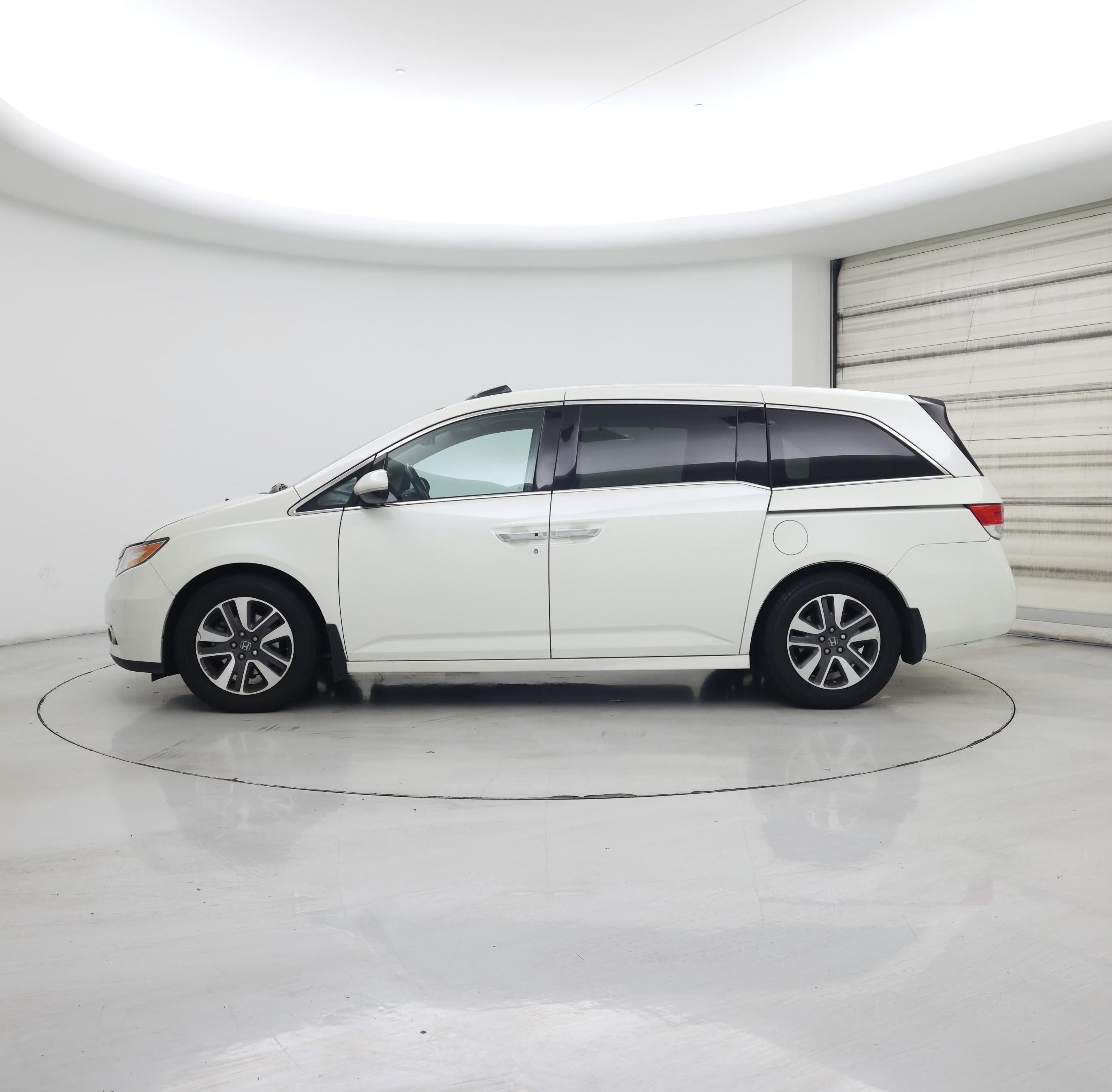 Thumbnail: 2014 Honda Odyssey - 3