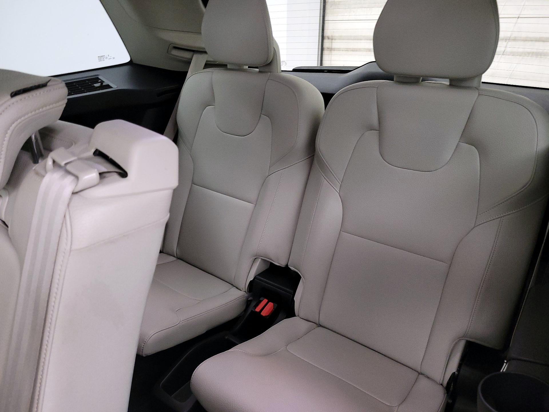 Thumbnail: 2021 Volvo XC90 - 20