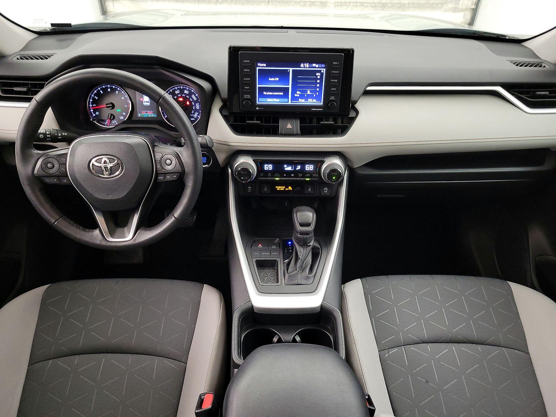 Thumbnail: 2021 Toyota RAV4 - 9