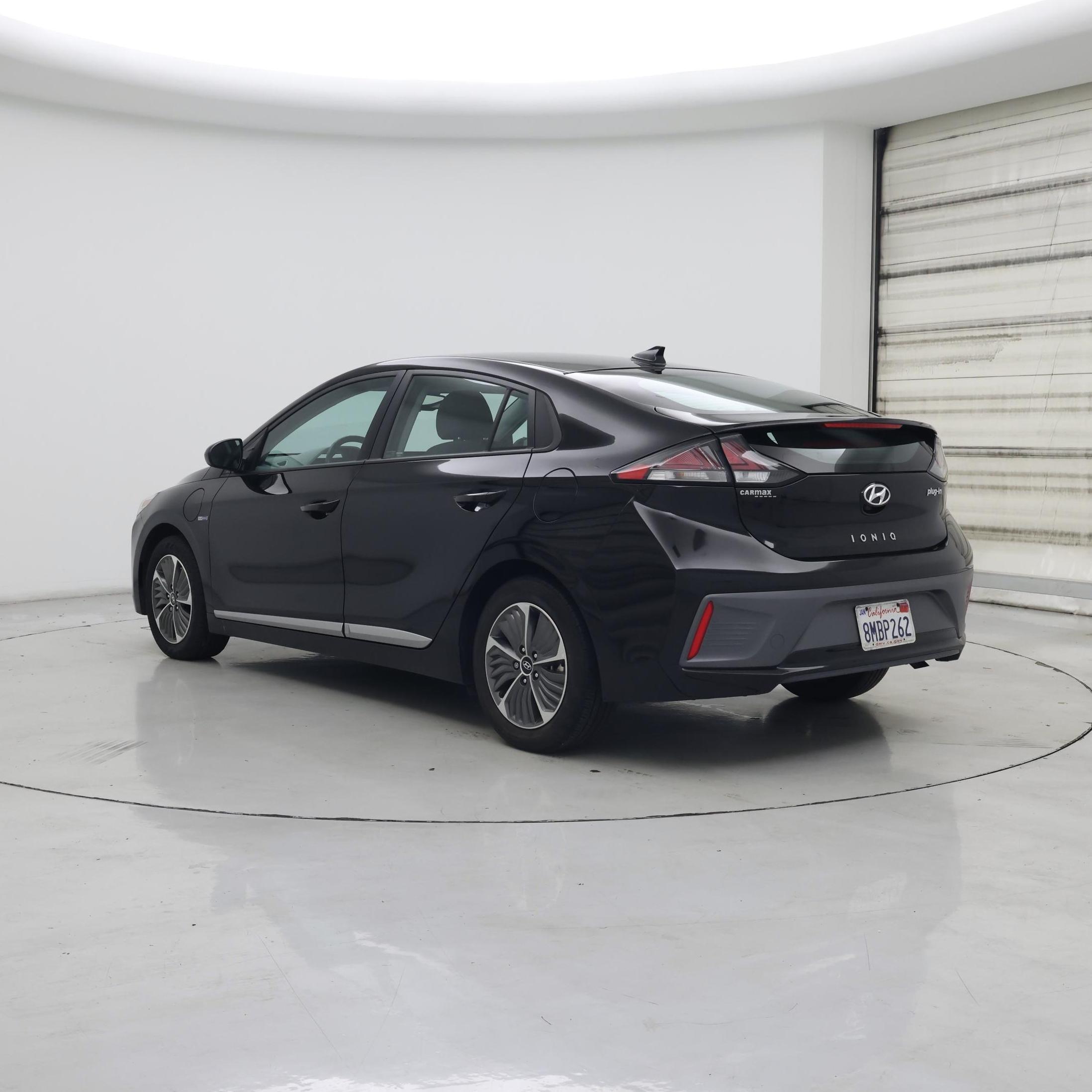 Thumbnail: 2020 Hyundai Ioniq - 2