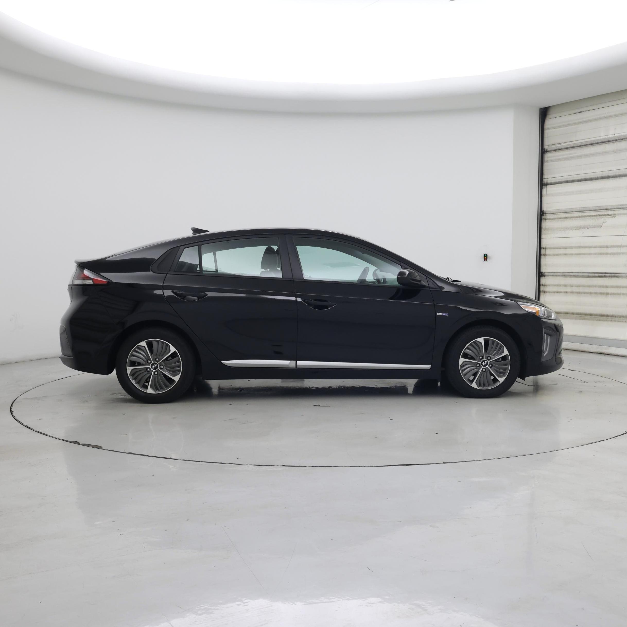 Thumbnail: 2020 Hyundai Ioniq - 7