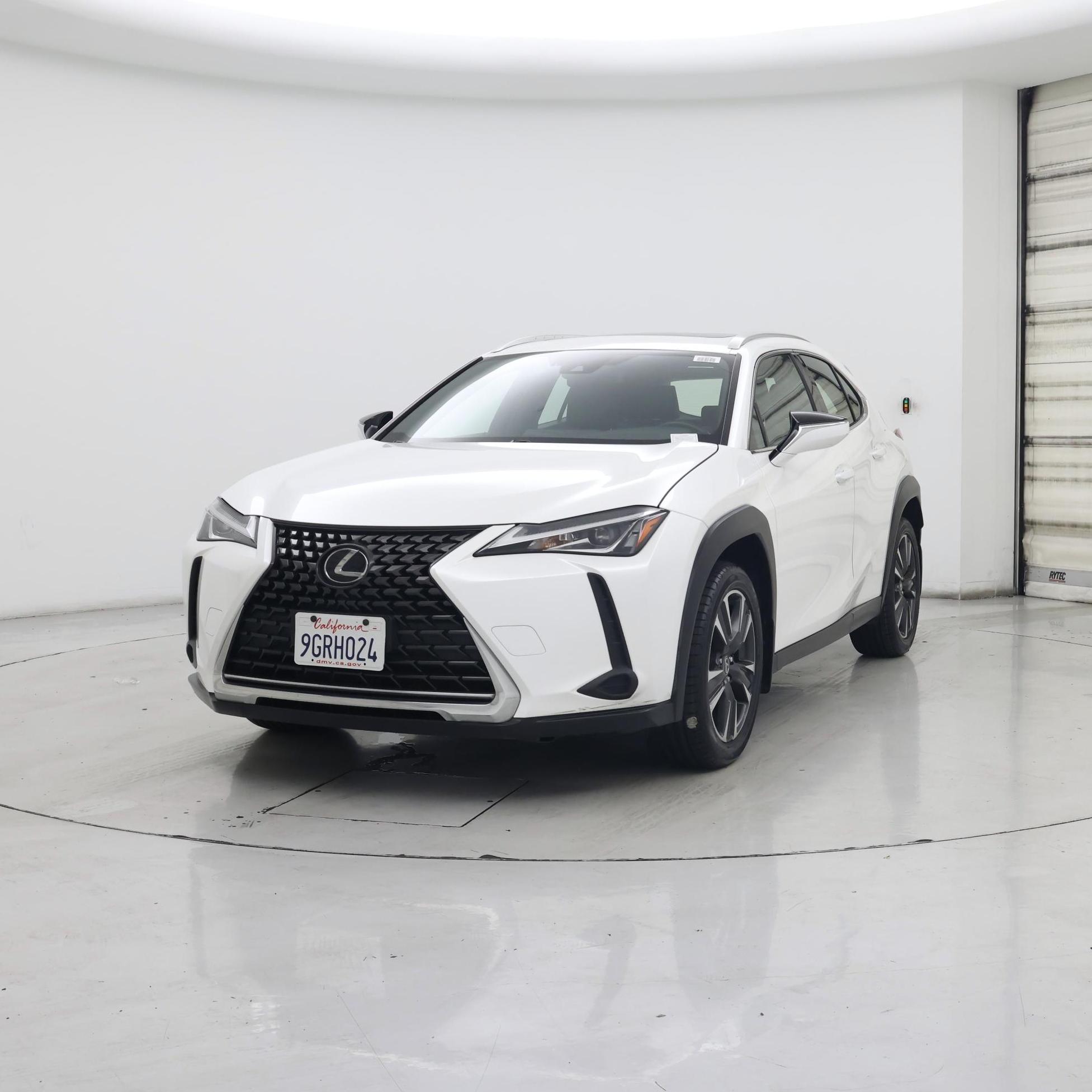 Thumbnail: 2019 Lexus UX - 4