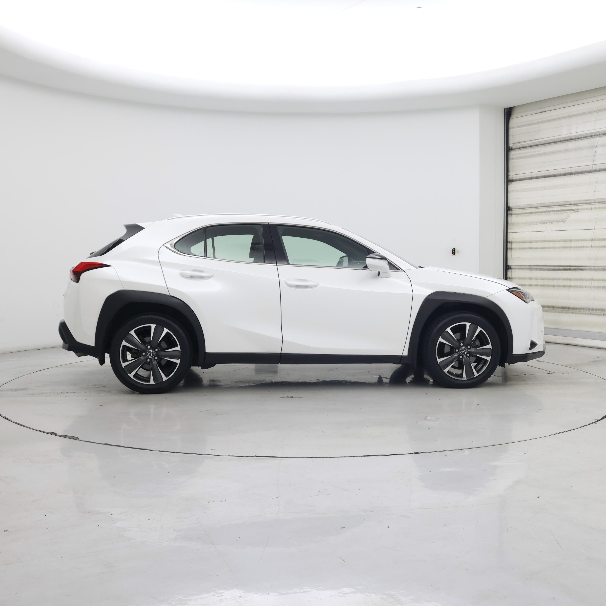 Thumbnail: 2019 Lexus UX - 7