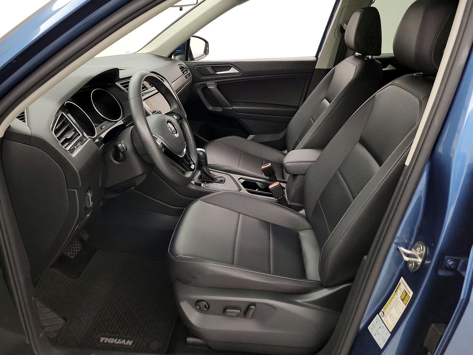 Thumbnail: 2020 Volkswagen Tiguan - 11