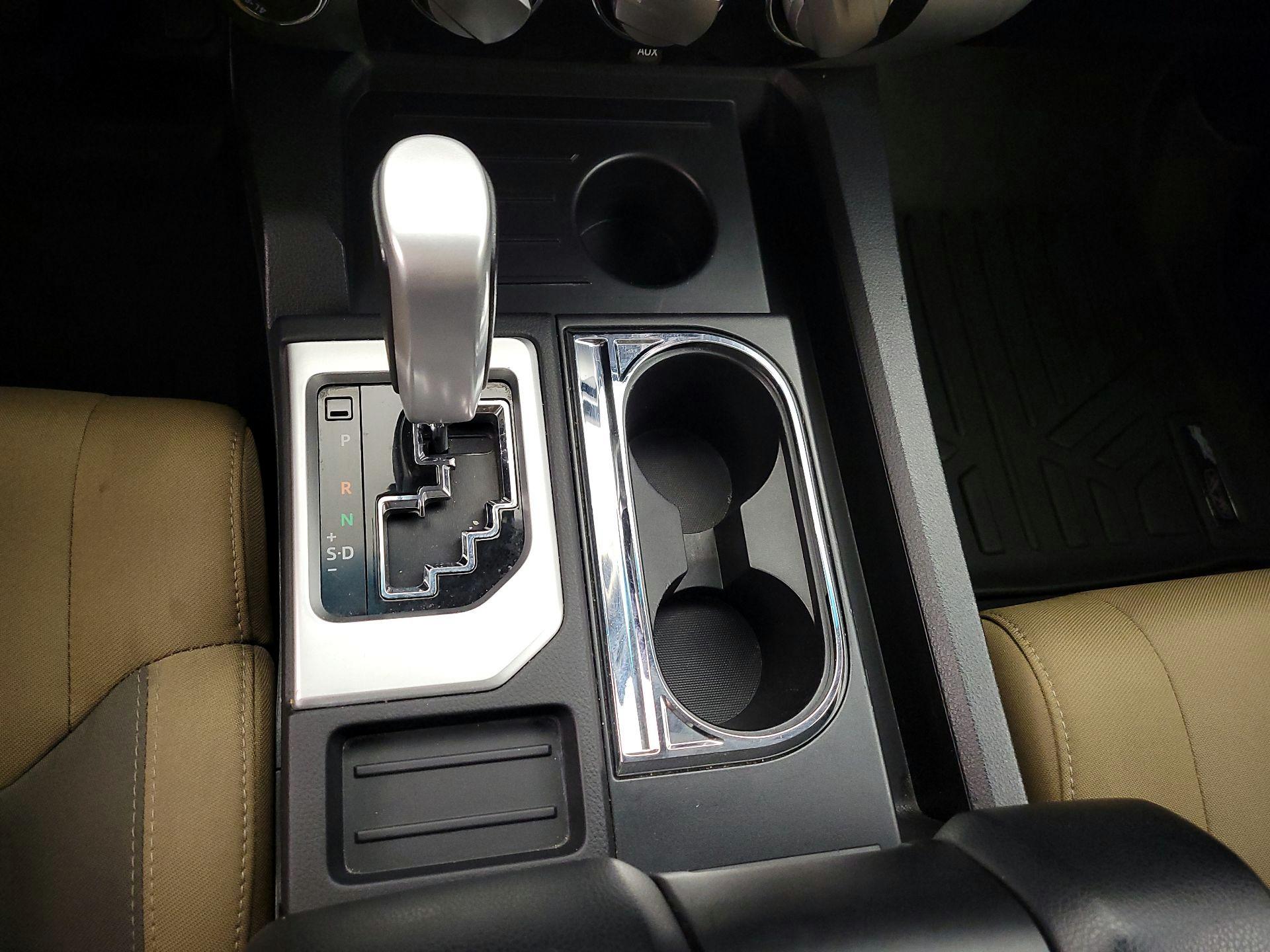 Thumbnail: 2014 Toyota Tundra - 17