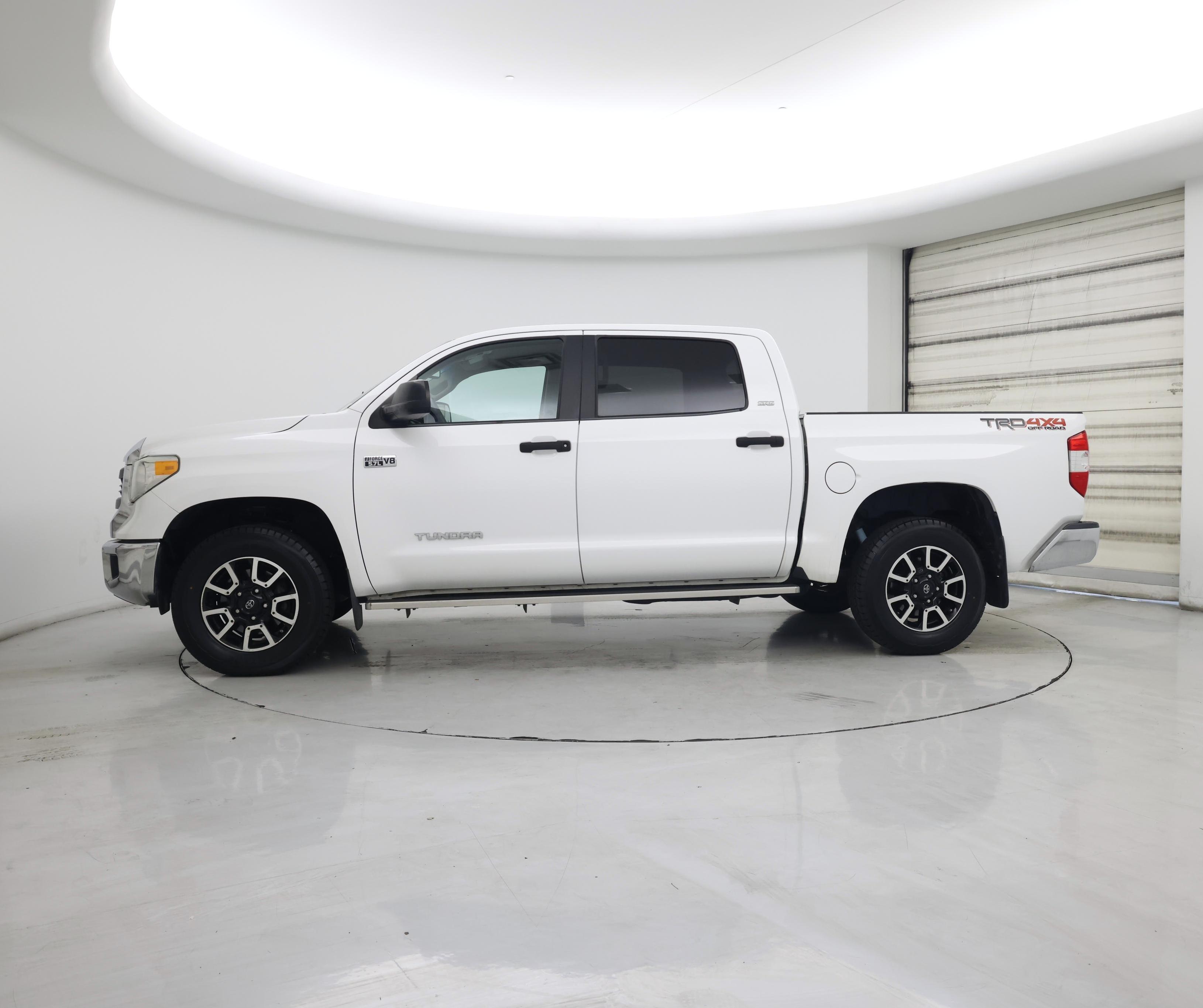 Thumbnail: 2014 Toyota Tundra - 3