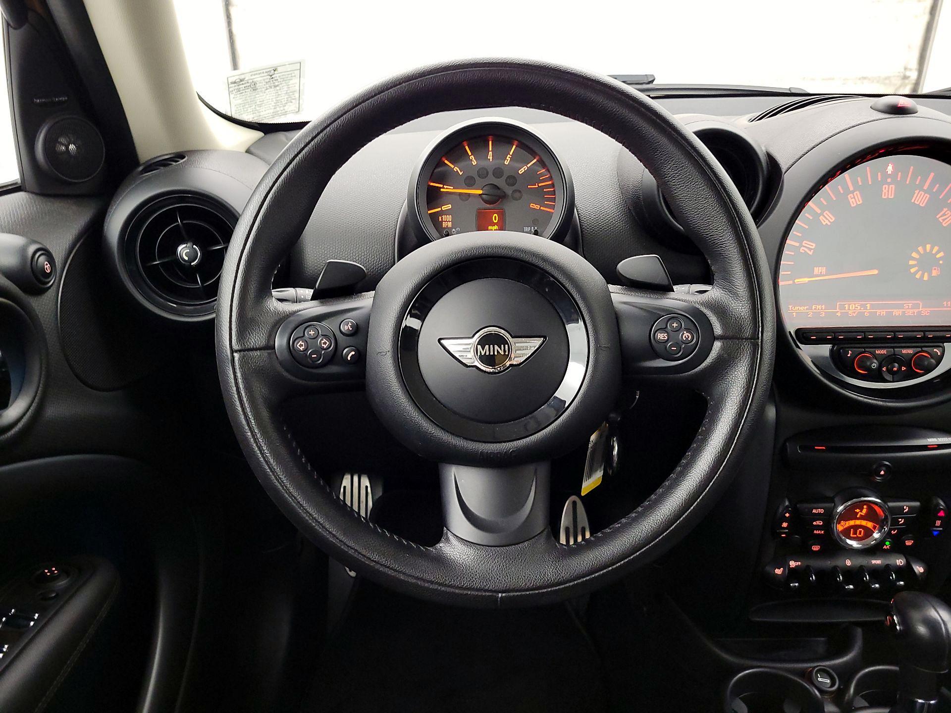 Thumbnail: 2015 MINI Cooper Countryman - 10