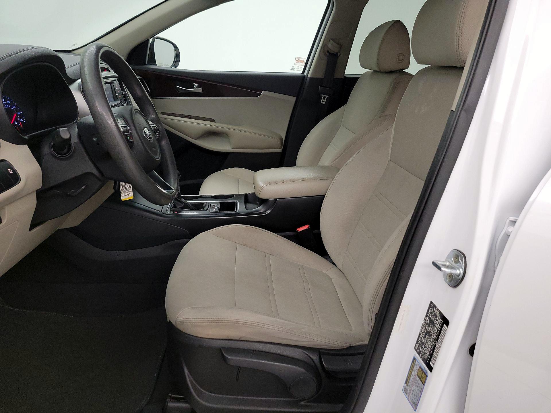 Thumbnail: 2018 Kia Sorento - 11