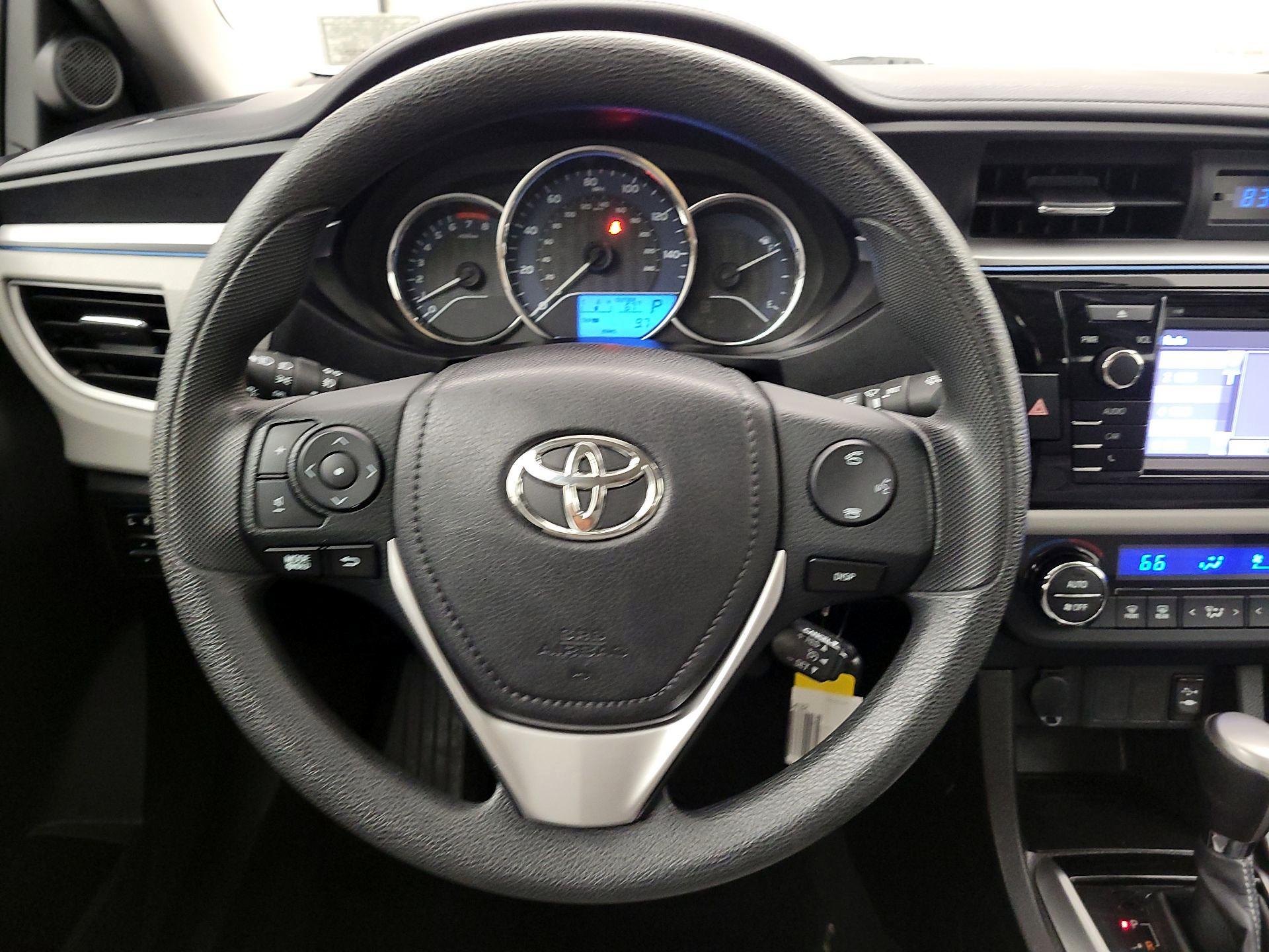 Thumbnail: 2016 Toyota Corolla - 10
