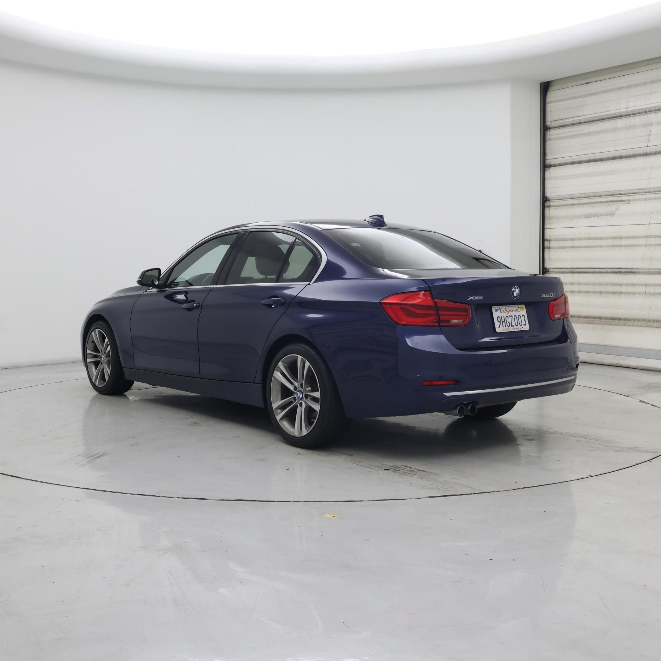 Thumbnail: 2016 BMW 3 Series - 2