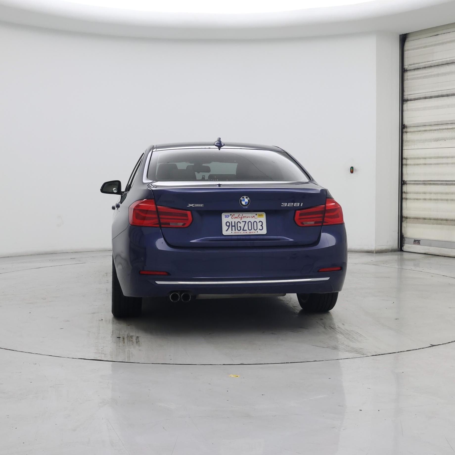 Thumbnail: 2016 BMW 3 Series - 6