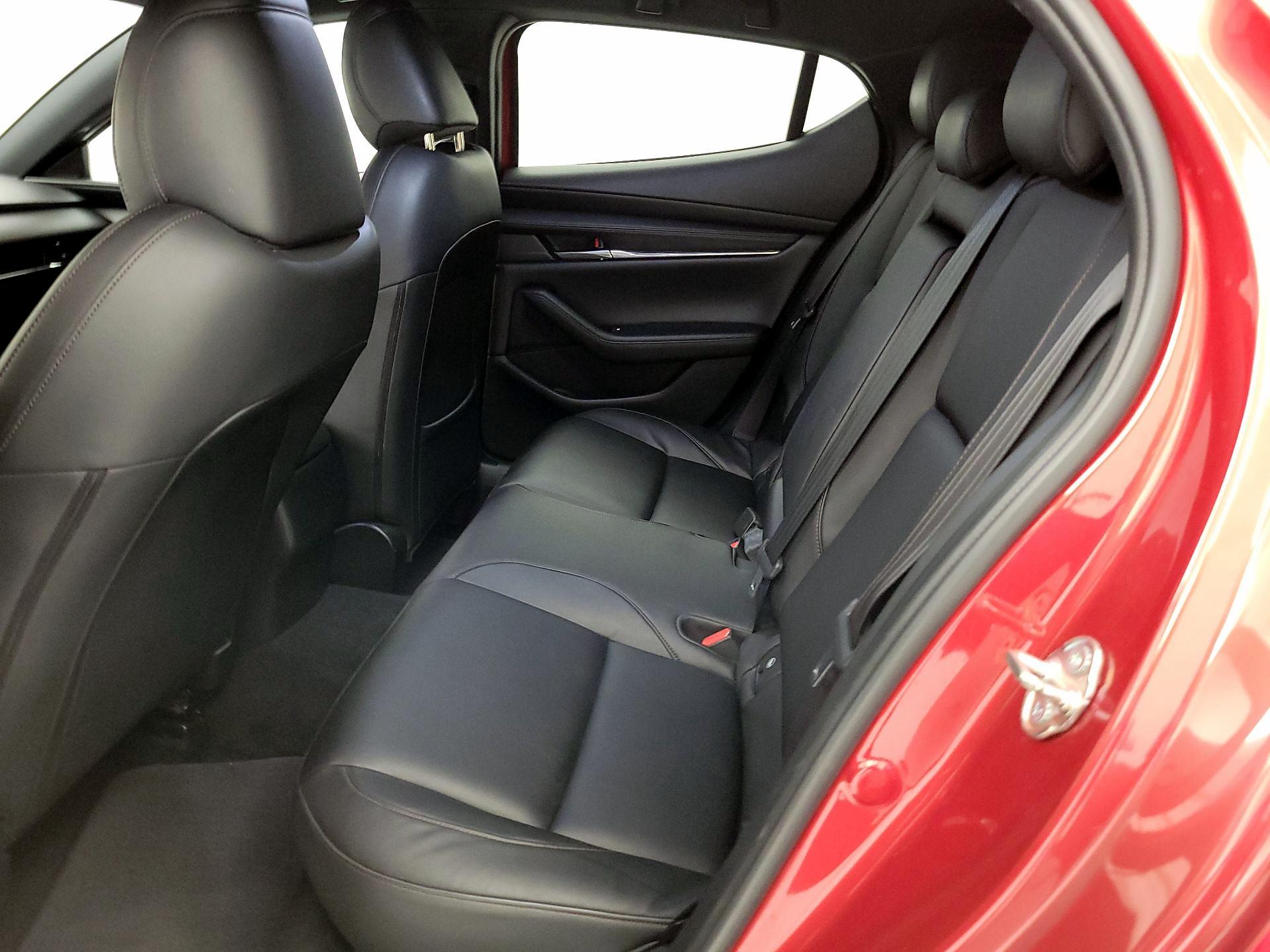 Thumbnail: 2019 Mazda Mazda3 - 18