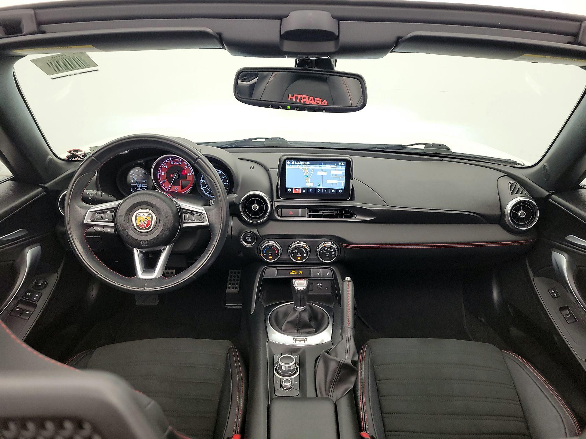 Thumbnail: 2018 Fiat 124 Spider - 9