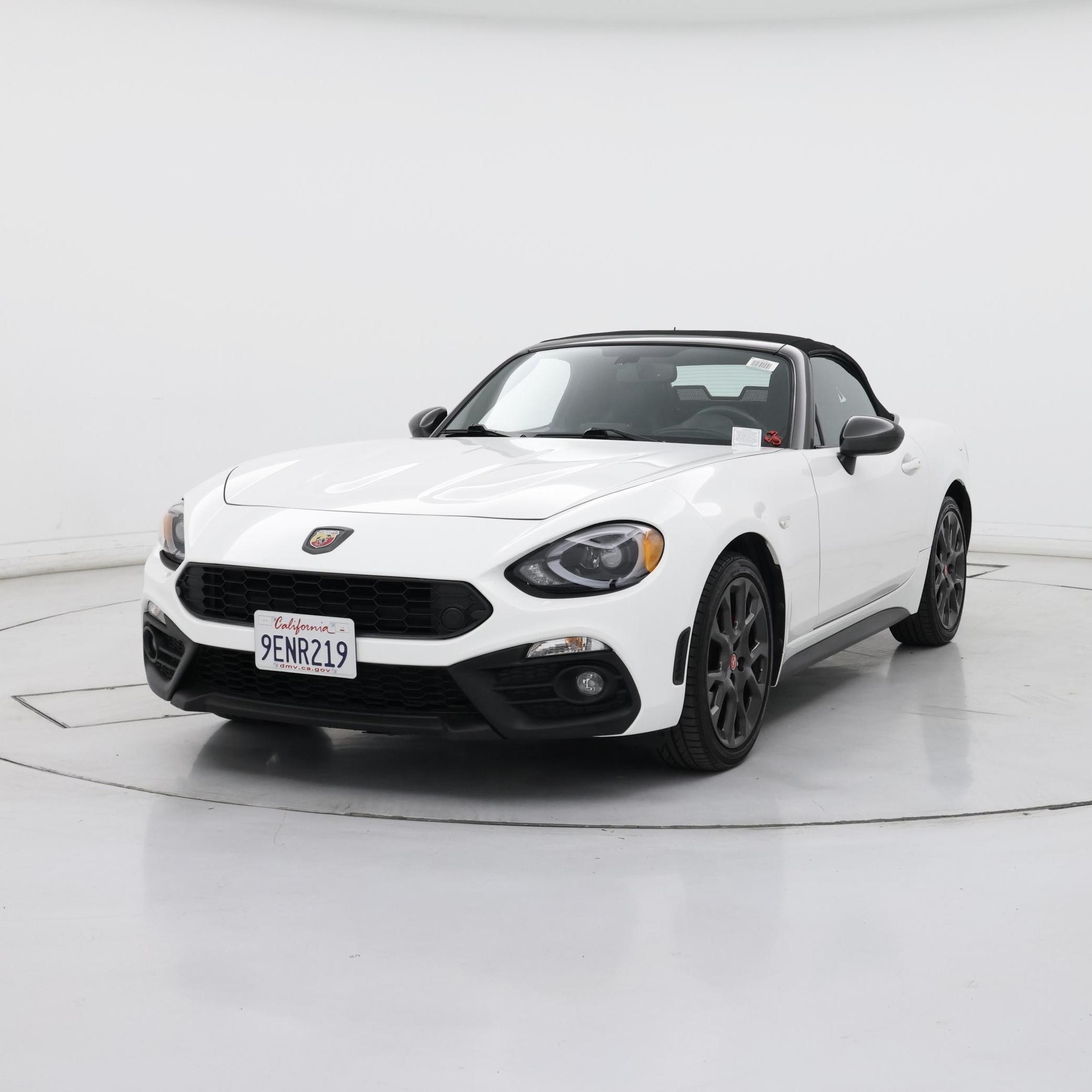 Thumbnail: 2018 Fiat 124 Spider - 4