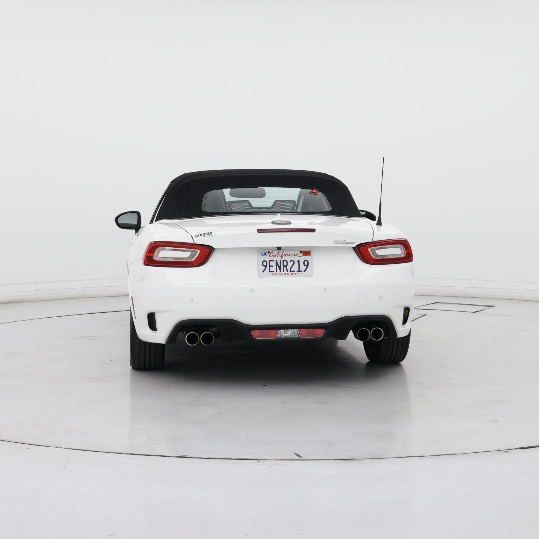 Thumbnail: 2018 Fiat 124 Spider - 6