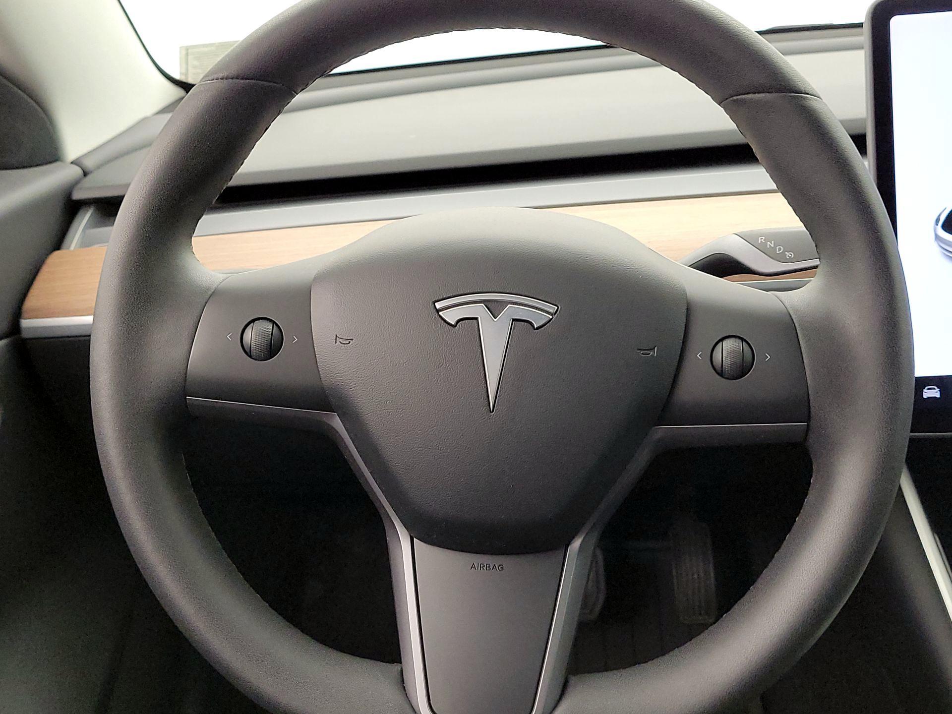 Thumbnail: 2020 Tesla Model 3 - 10