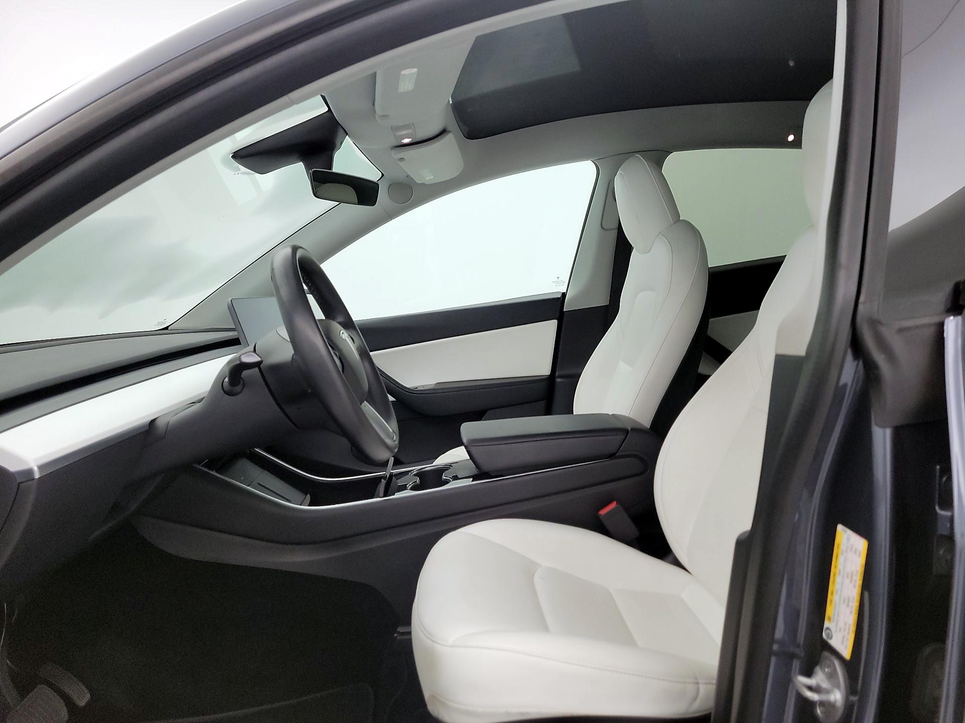 Thumbnail: 2020 Tesla Model Y - 18