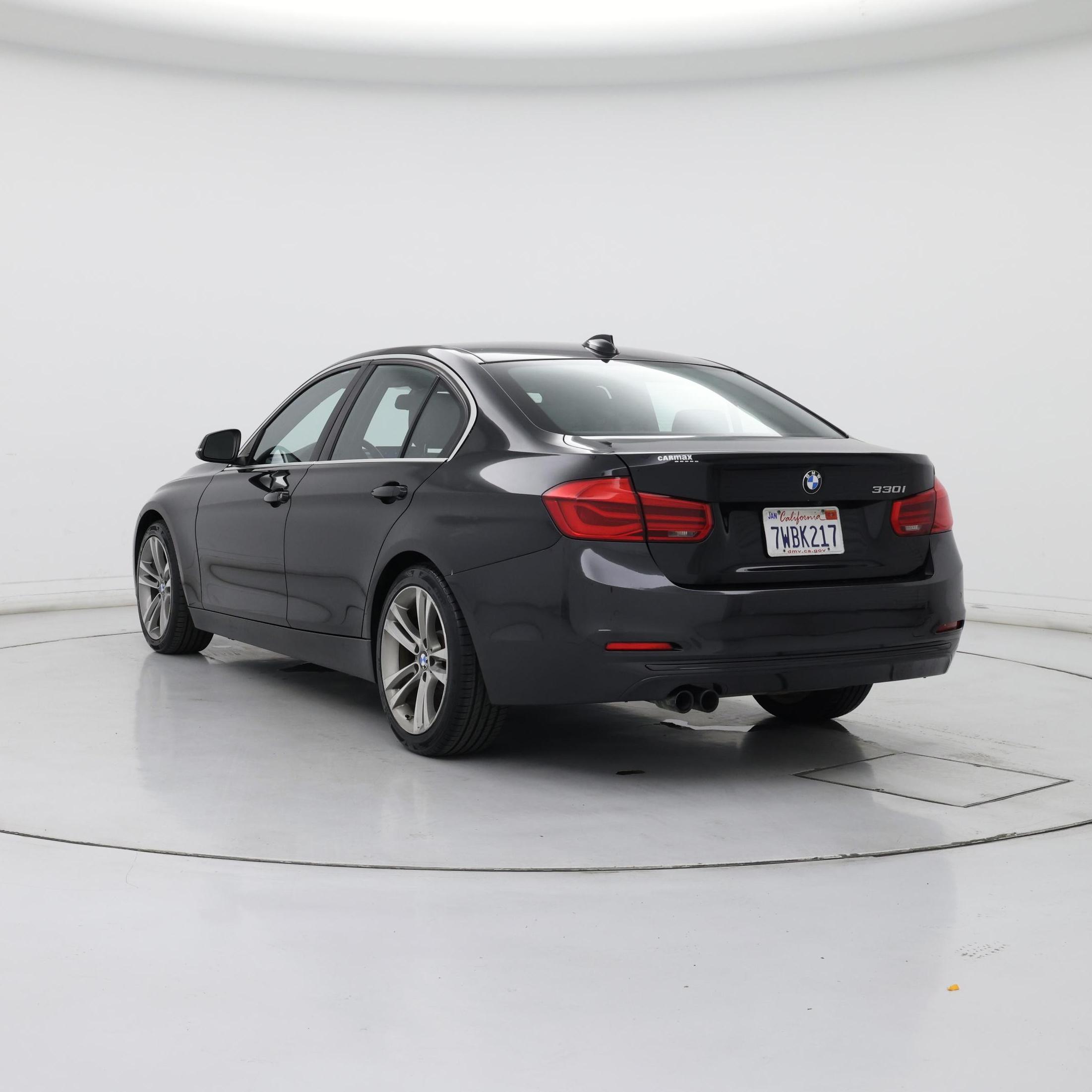Thumbnail: 2017 BMW 3 Series - 2