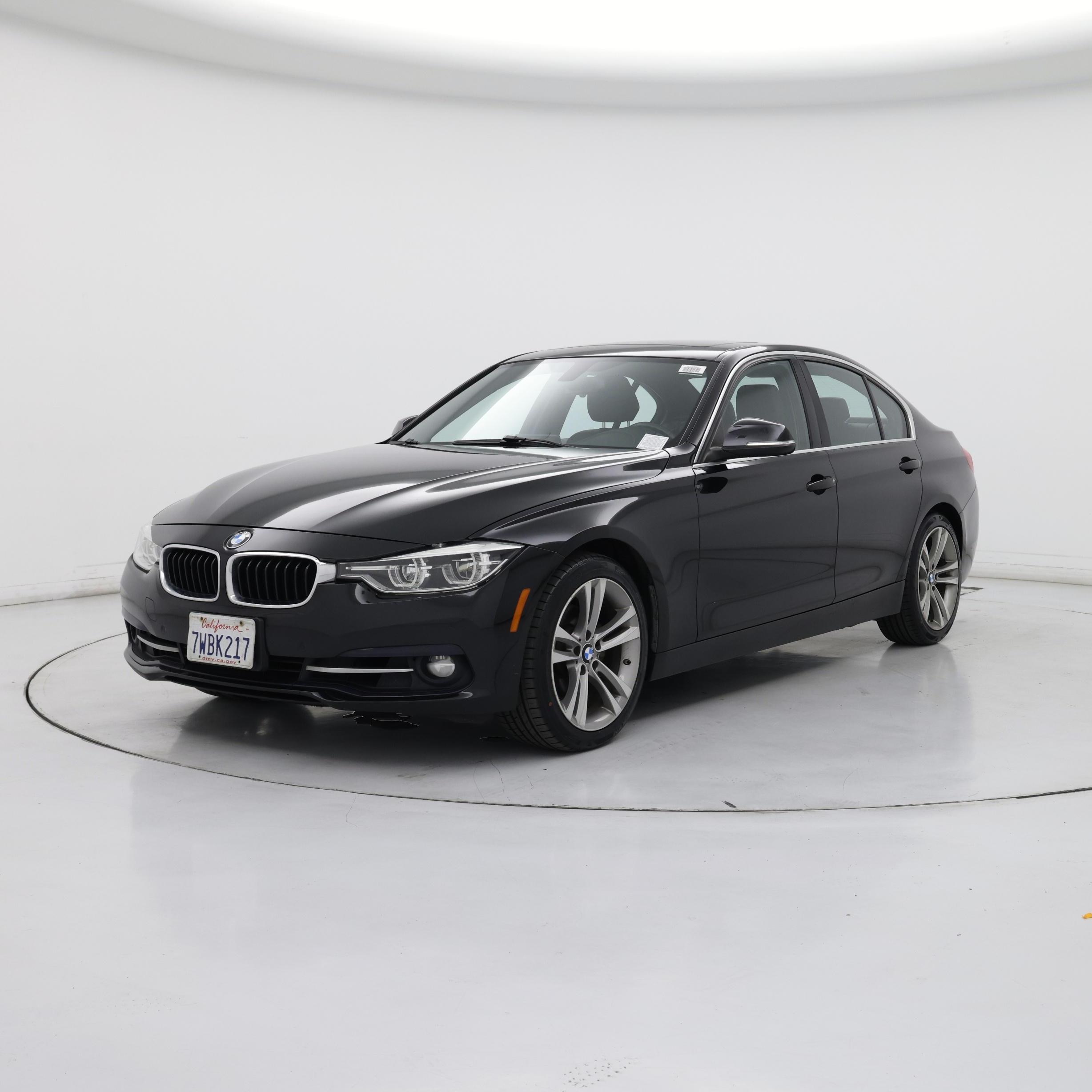Thumbnail: 2017 BMW 3 Series - 4