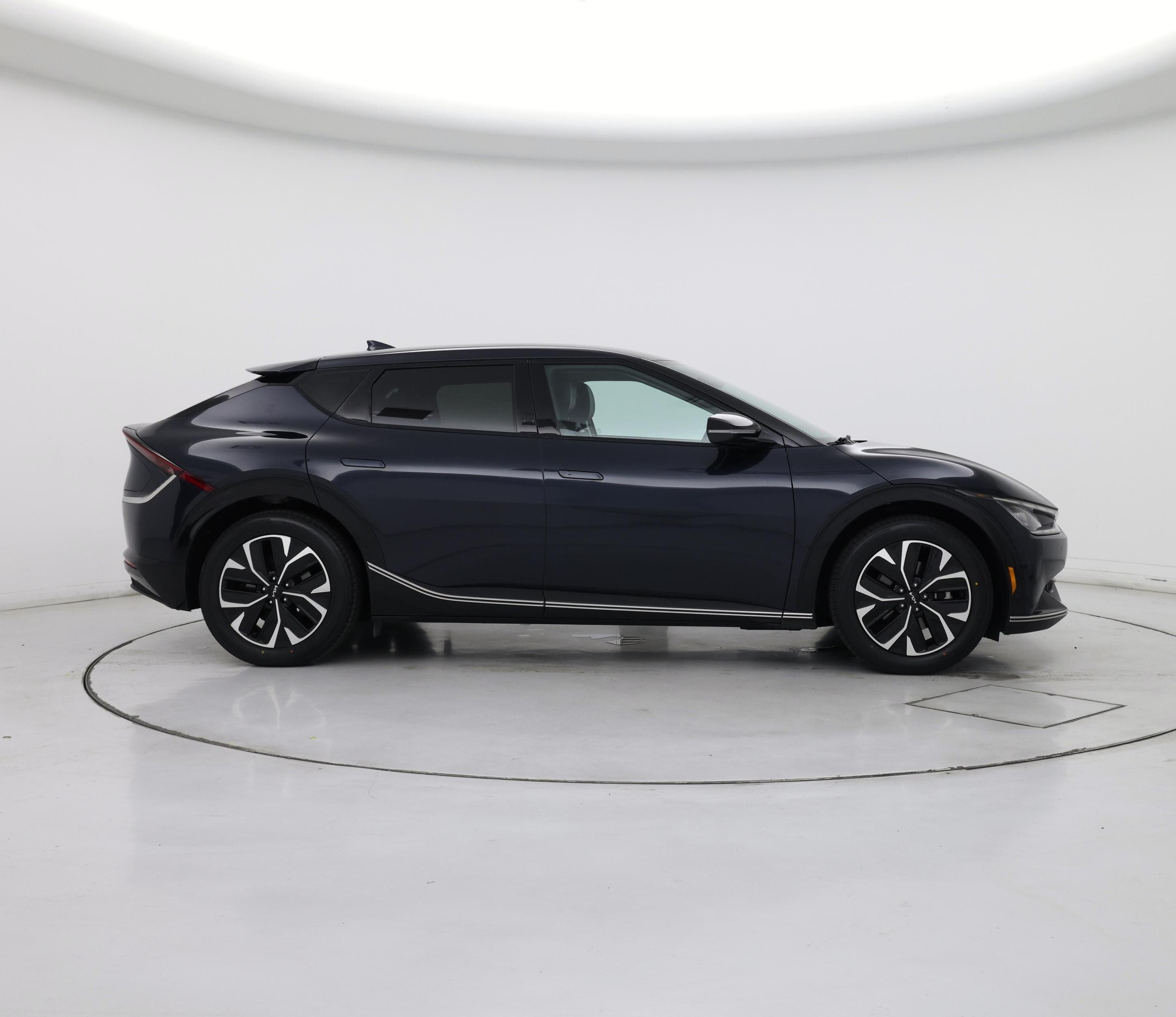 Thumbnail: 2022 Kia EV6 - 7
