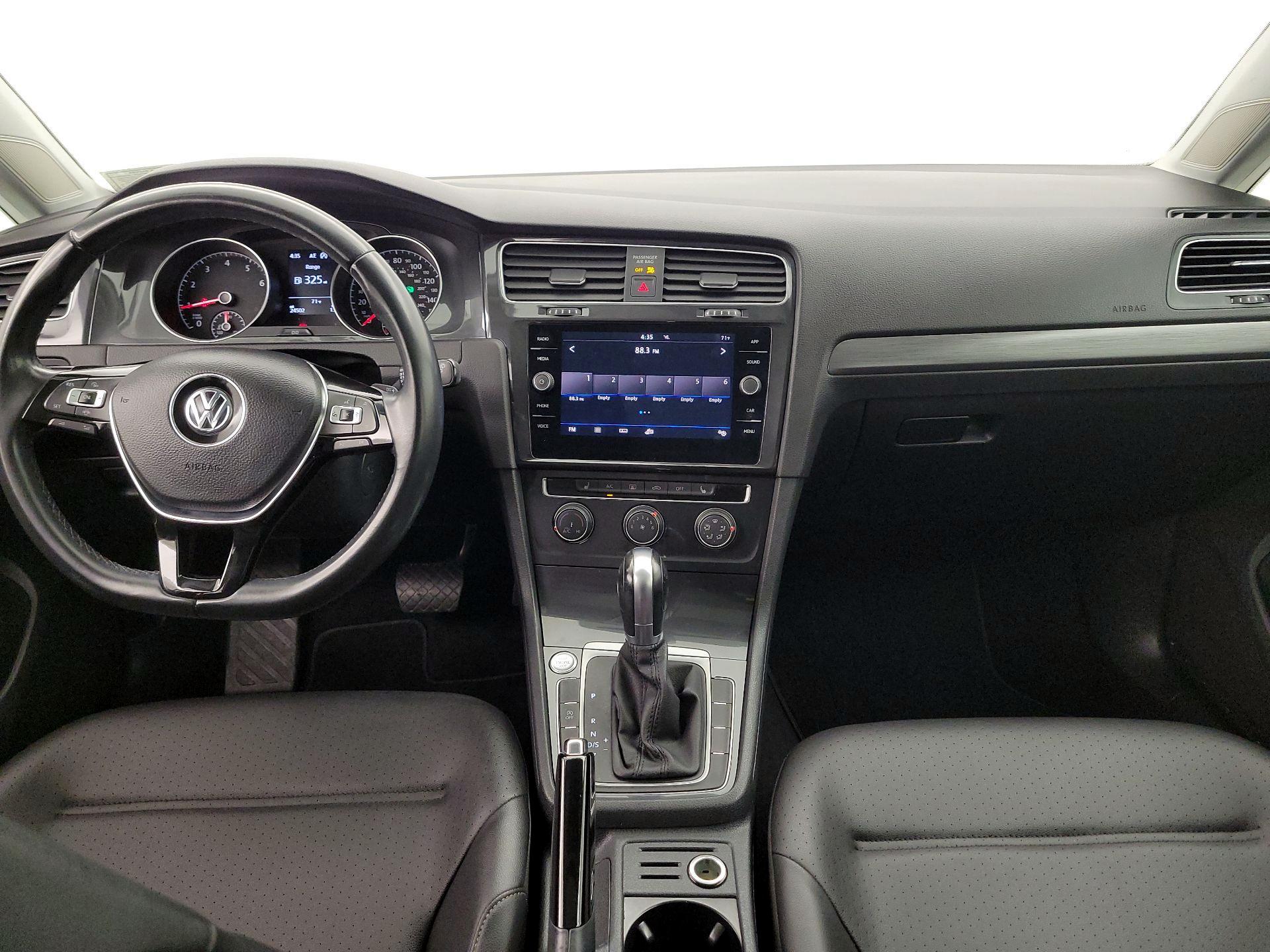 Thumbnail: 2019 Volkswagen Golf - 9