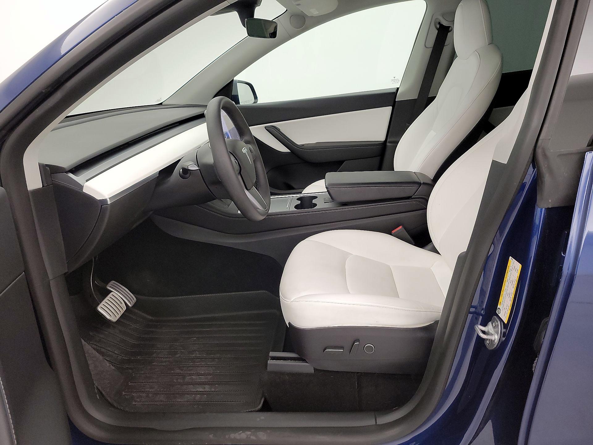 Thumbnail: 2022 Tesla Model Y - 11