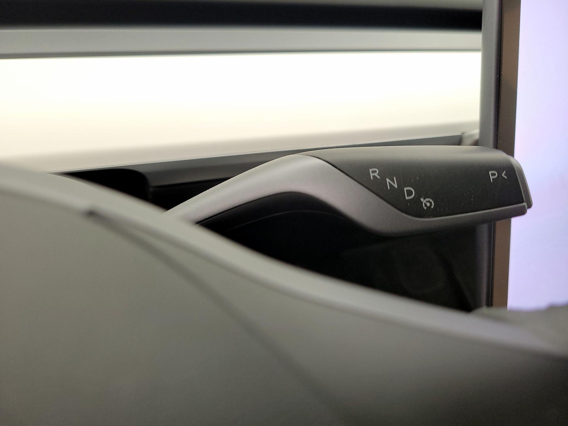 Thumbnail: 2022 Tesla Model Y - 17