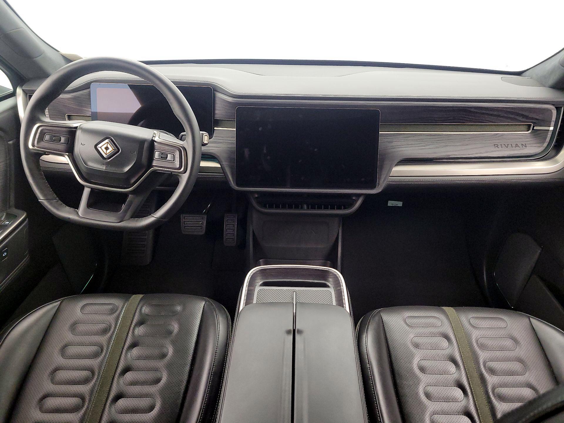 Thumbnail: 2025 Rivian R1S - 9