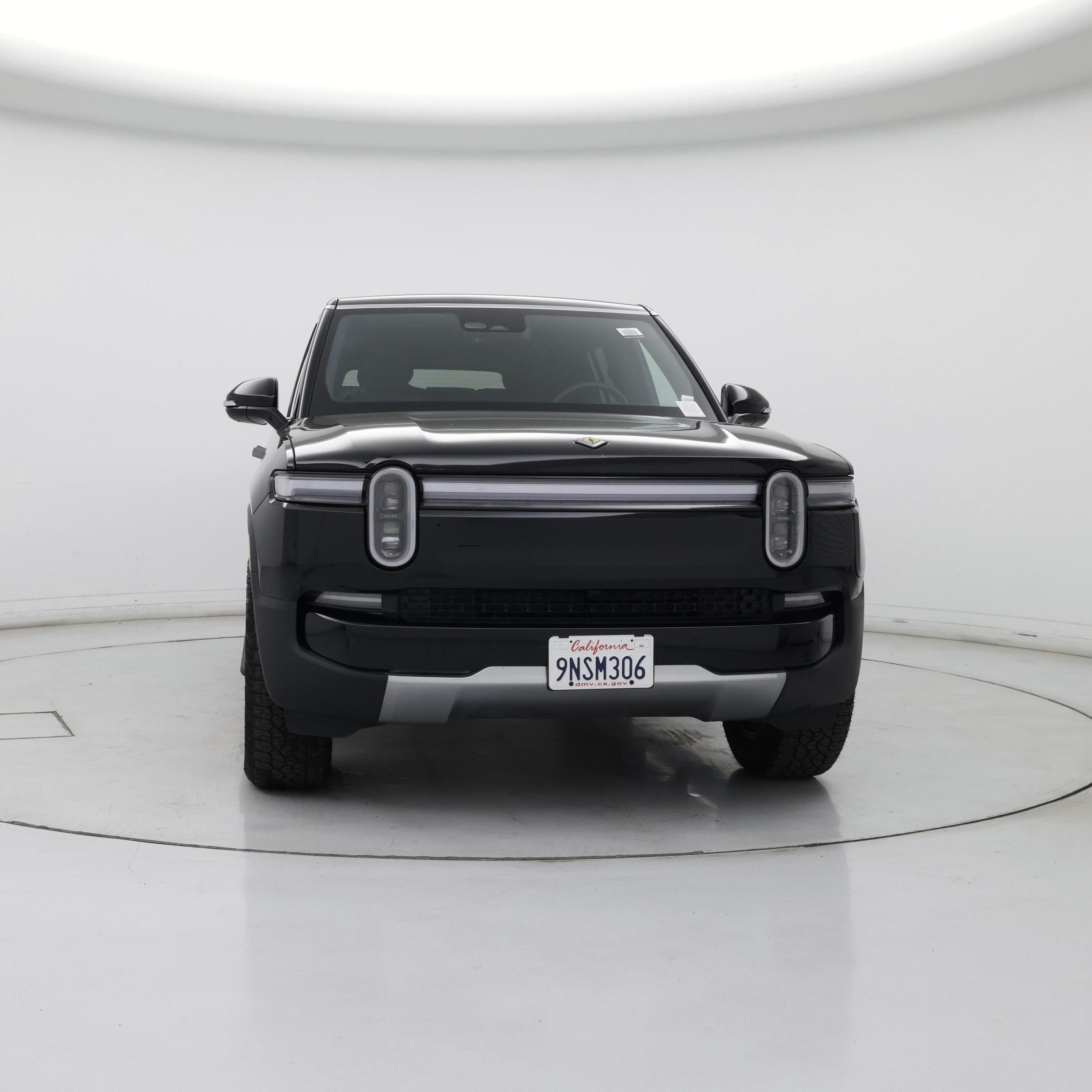 Thumbnail: 2025 Rivian R1S - 5