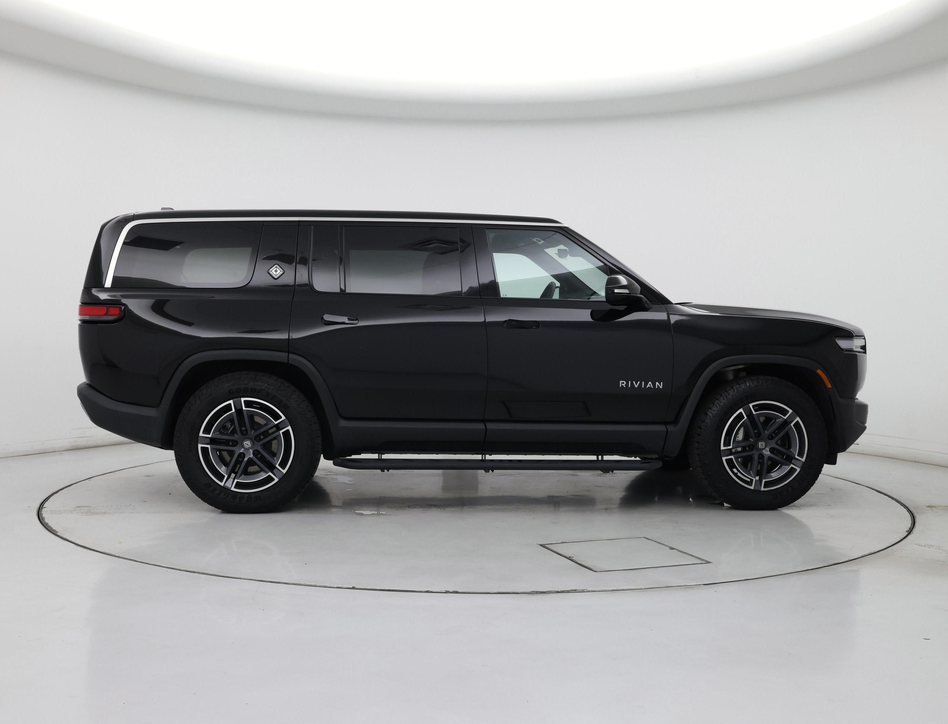 Thumbnail: 2025 Rivian R1S - 7