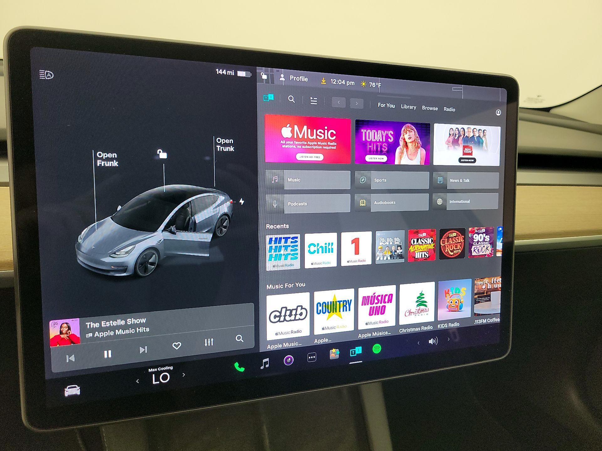 Thumbnail: 2021 Tesla Model 3 - 15