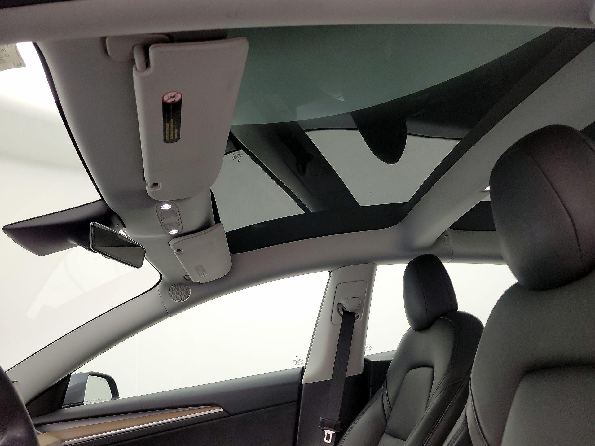 Thumbnail: 2021 Tesla Model 3 - 18
