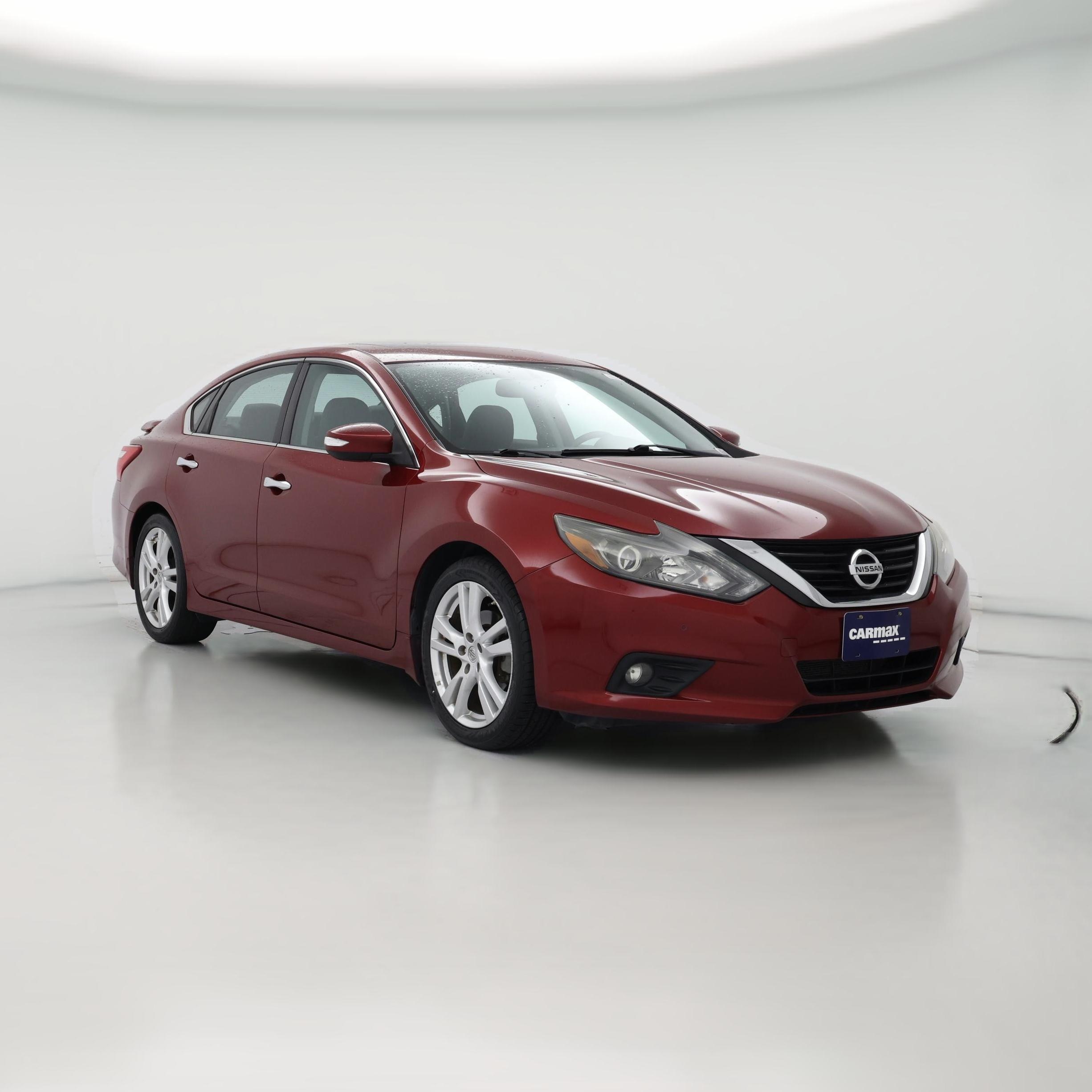 Thumbnail: 2017 Nissan Altima - 1
