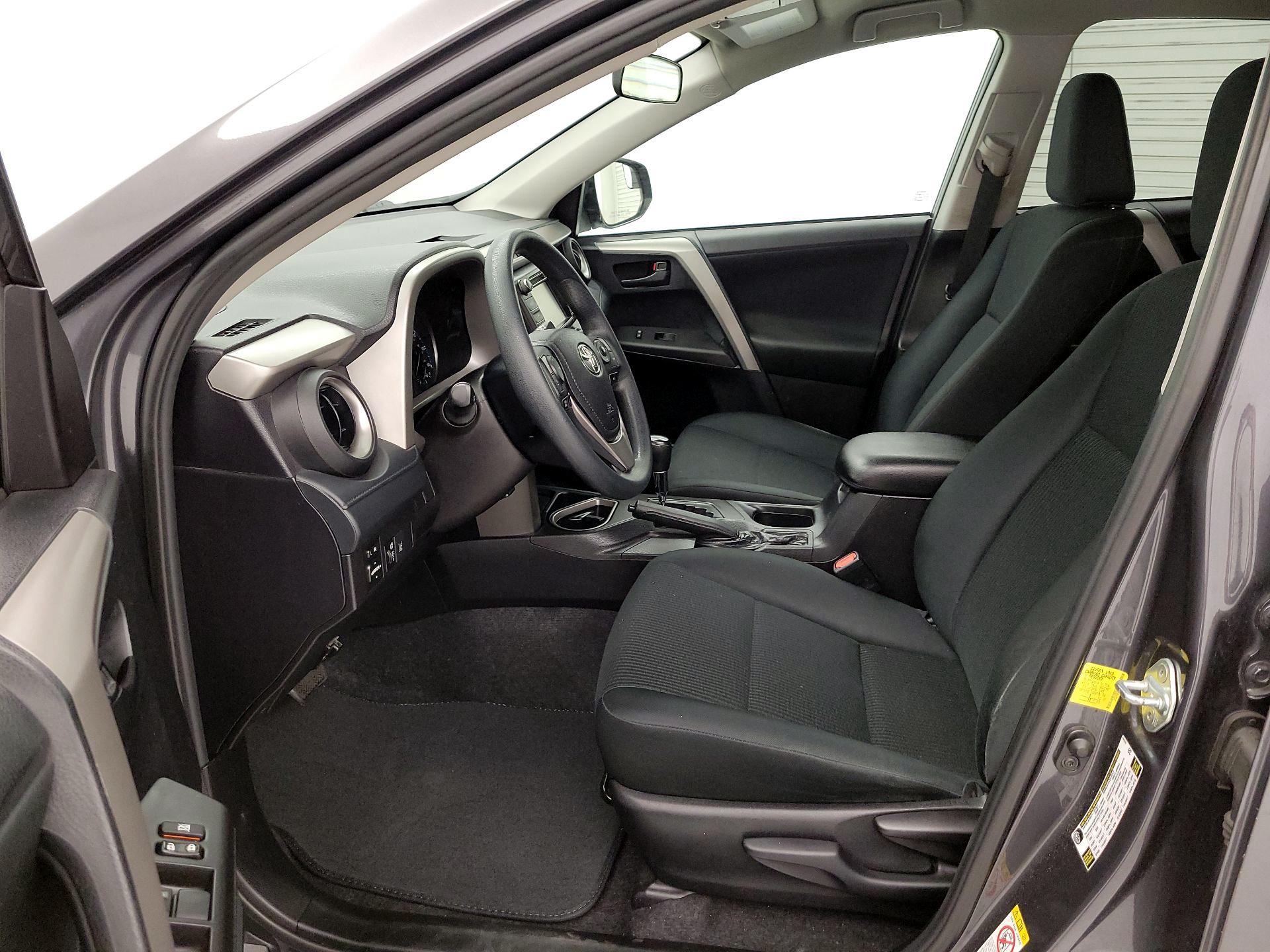 Thumbnail: 2018 Toyota RAV4 - 11