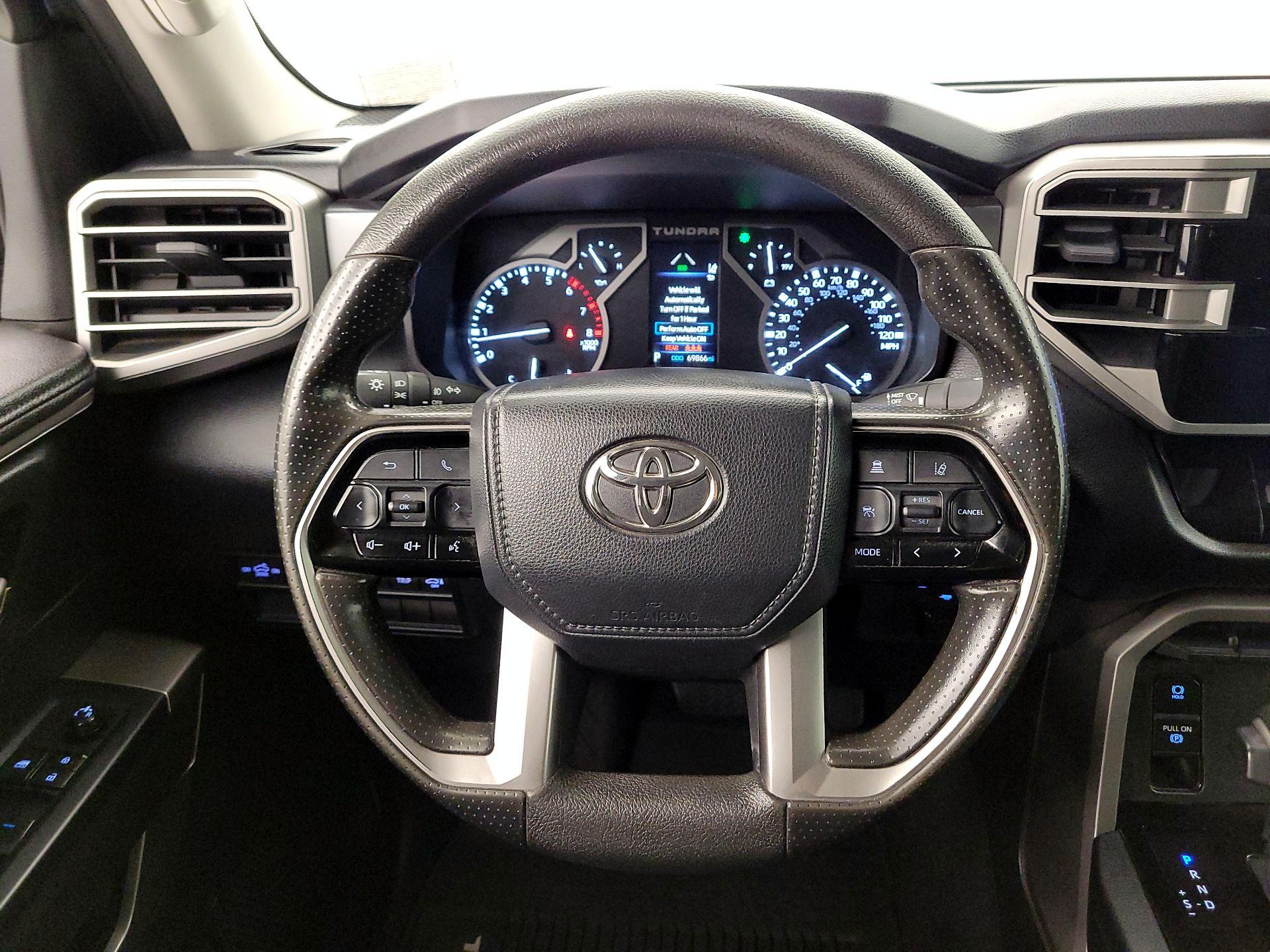 Thumbnail: 2022 Toyota Tundra - 10